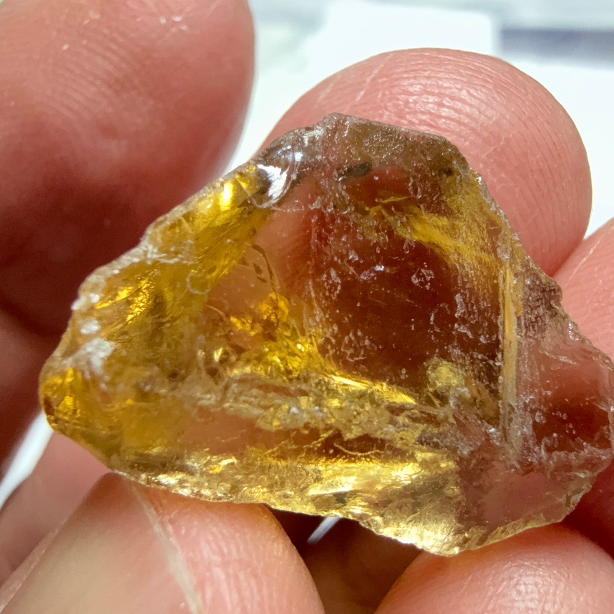 Citrine, 18.78ct, Zambia, Untreated Unheated, VVS-IF, a little flattish from one end