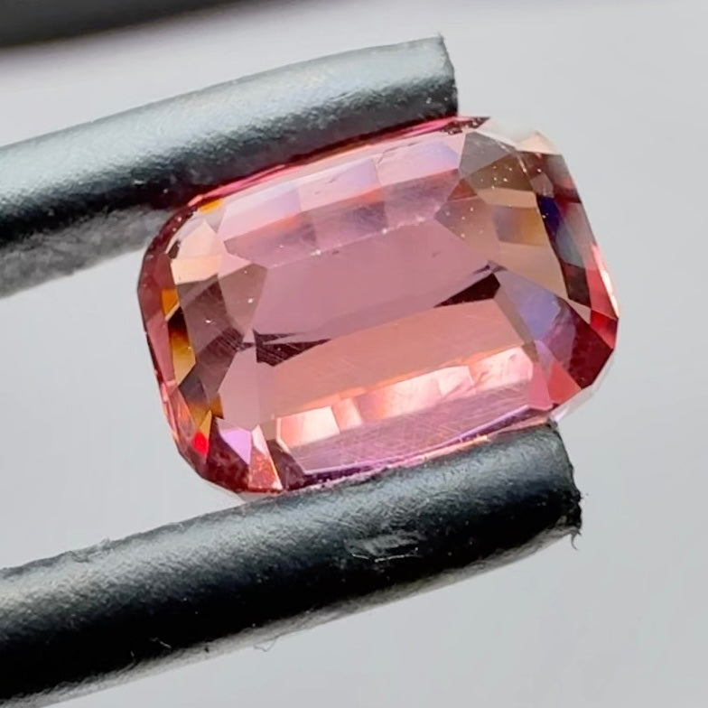 Malaya Garnet, 2.42ct, Umba Valley, Tanzania, Untreated Unheated, fine silk and very slightly included at the back of the stone, there is a pic of the incl
