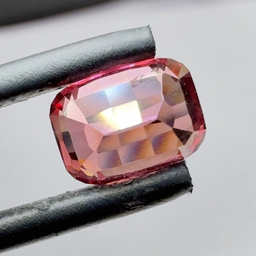 Malaya Garnet, 2.42ct, Umba Valley, Tanzania, Untreated Unheated, fine silk and very slightly included at the back of the stone, there is a pic of the incl