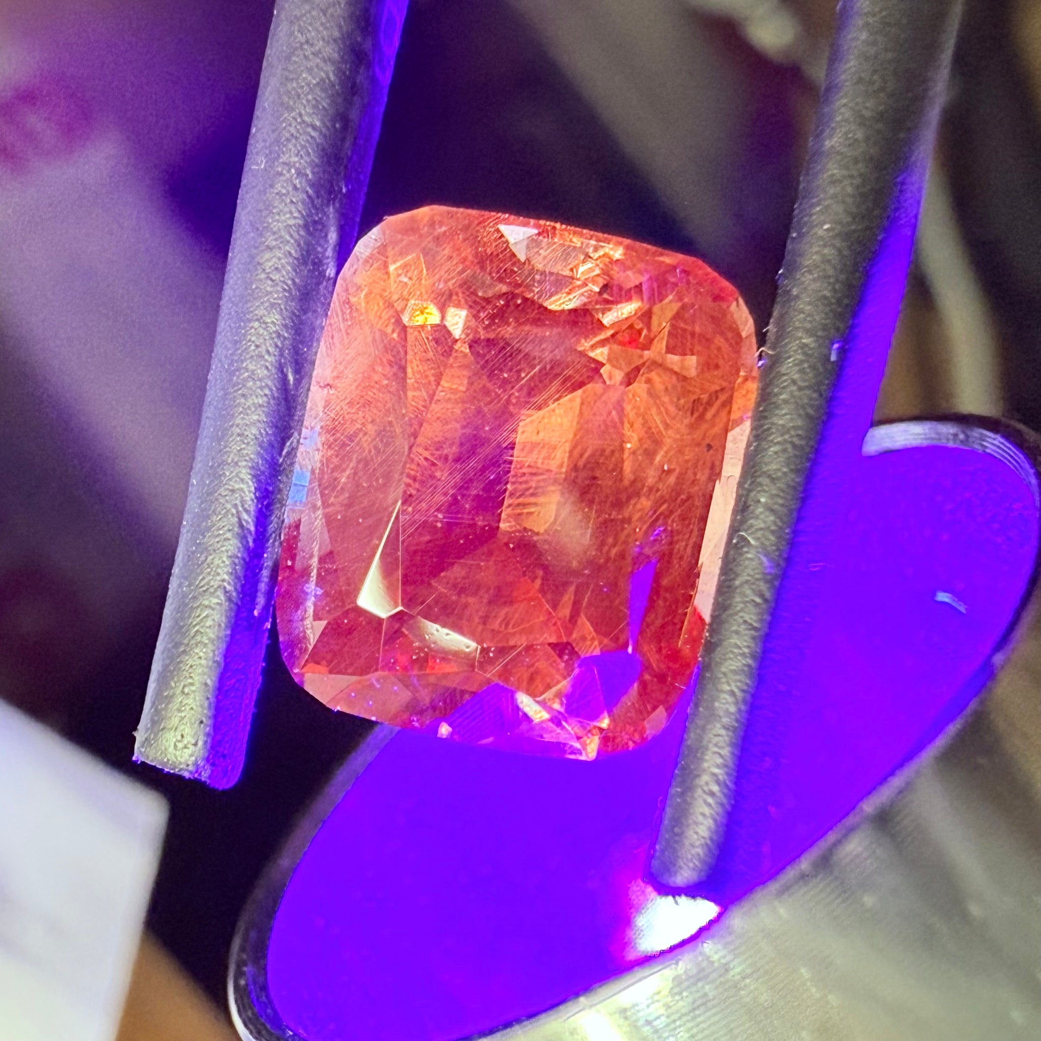 Dragon Garnet, 4.51ct, Tanzania, Untreated Unheated, slightly silky, do see the video even if it’s to learn