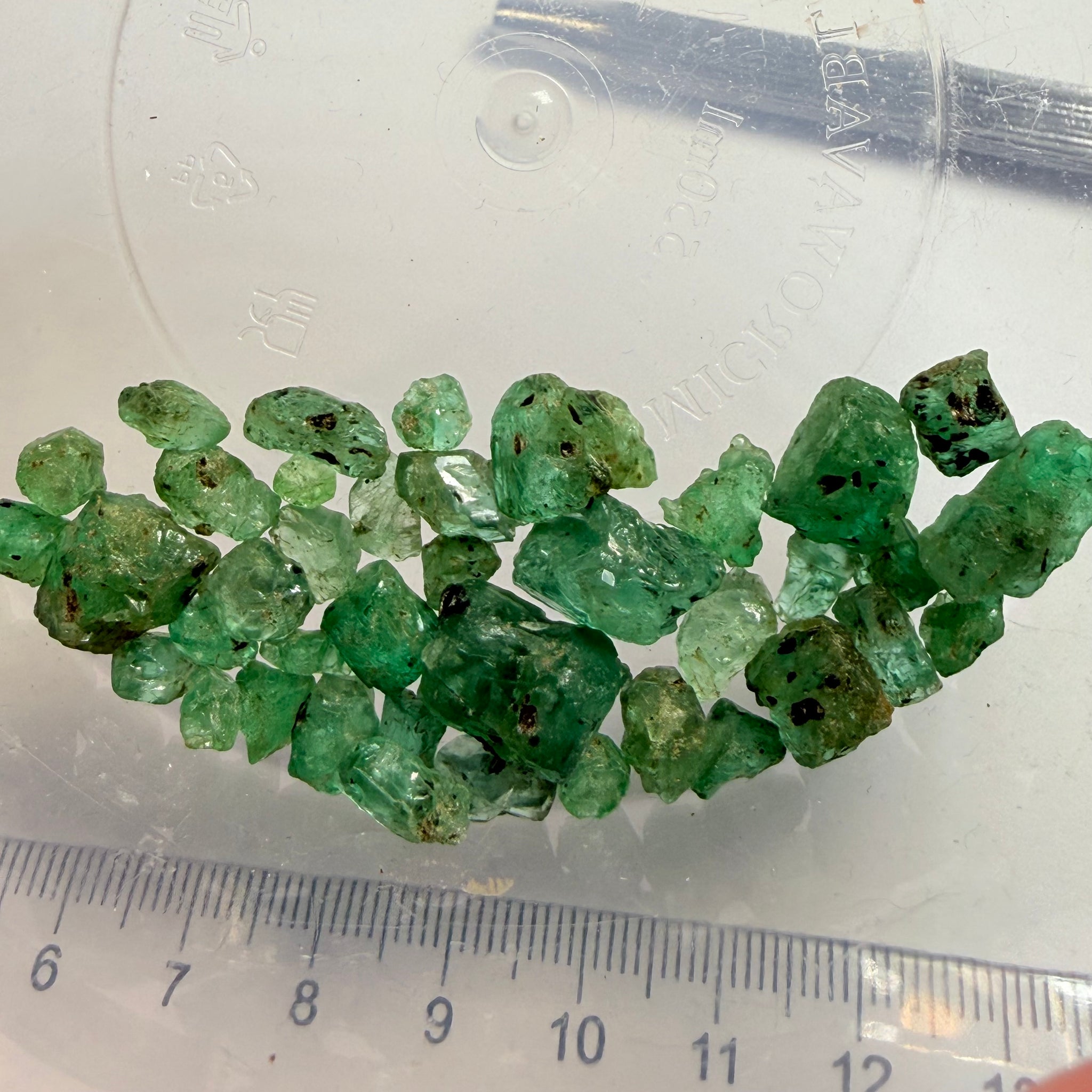 Emerald Crystal Lot, 72.87ct, Tanzania, Untreated Unheated, no oil. Cab or facet with inclusions, Great for setting as is in jewellery as is too!