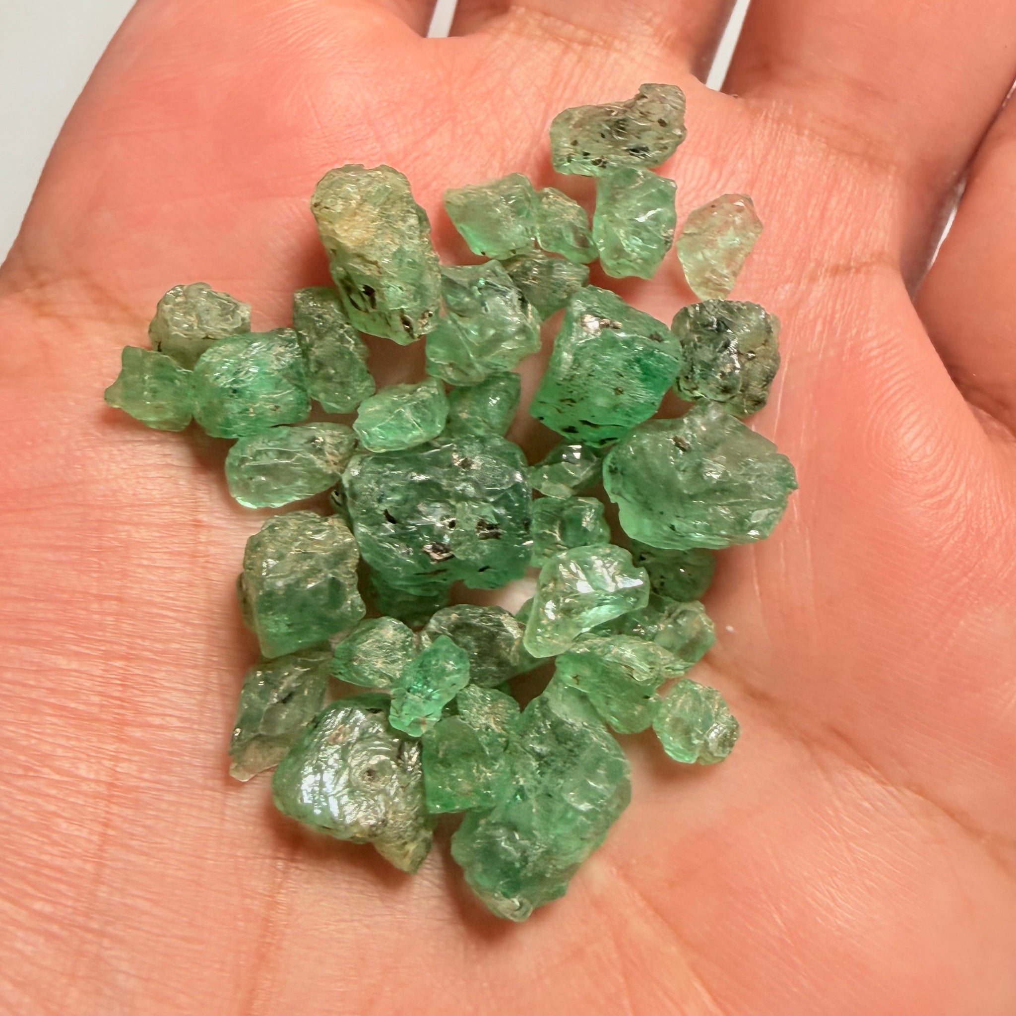 Emerald Crystal Lot, 72.87ct, Tanzania, Untreated Unheated, no oil. Cab or facet with inclusions, Great for setting as is in jewellery as is too!