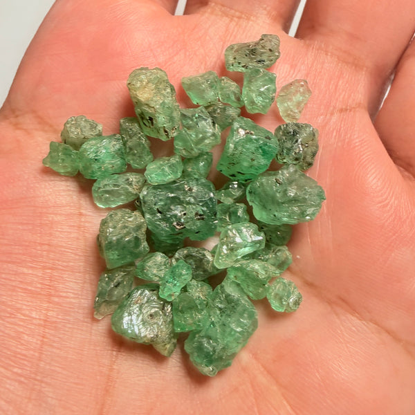 Emerald Crystal Lot, 72.87ct, Tanzania, Untreated Unheated, no oil. Cab or facet with inclusions, Great for setting as is in jewellery as is too!