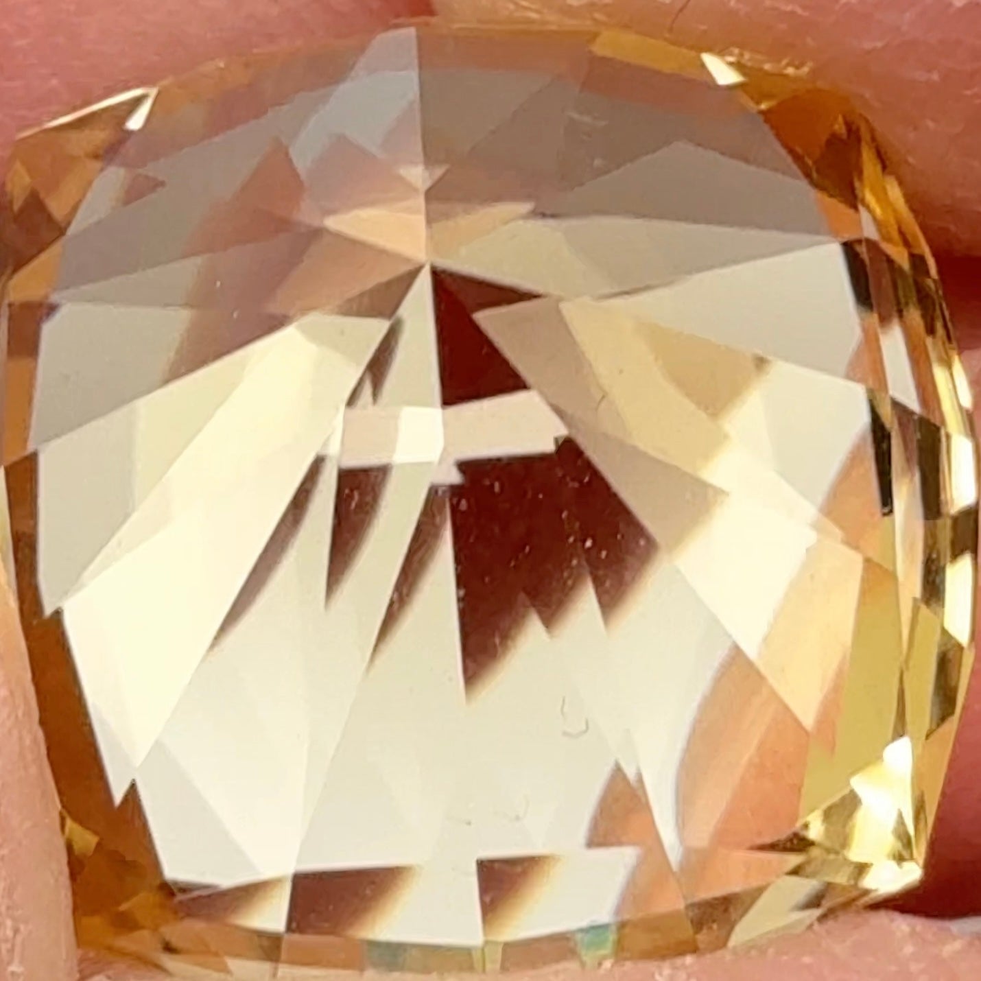 Golden Scapolite, 17.52ct, Fabulous stone for a ring or centerpiece. Tanzania, Untreated Unheated, precision cut by us here in London