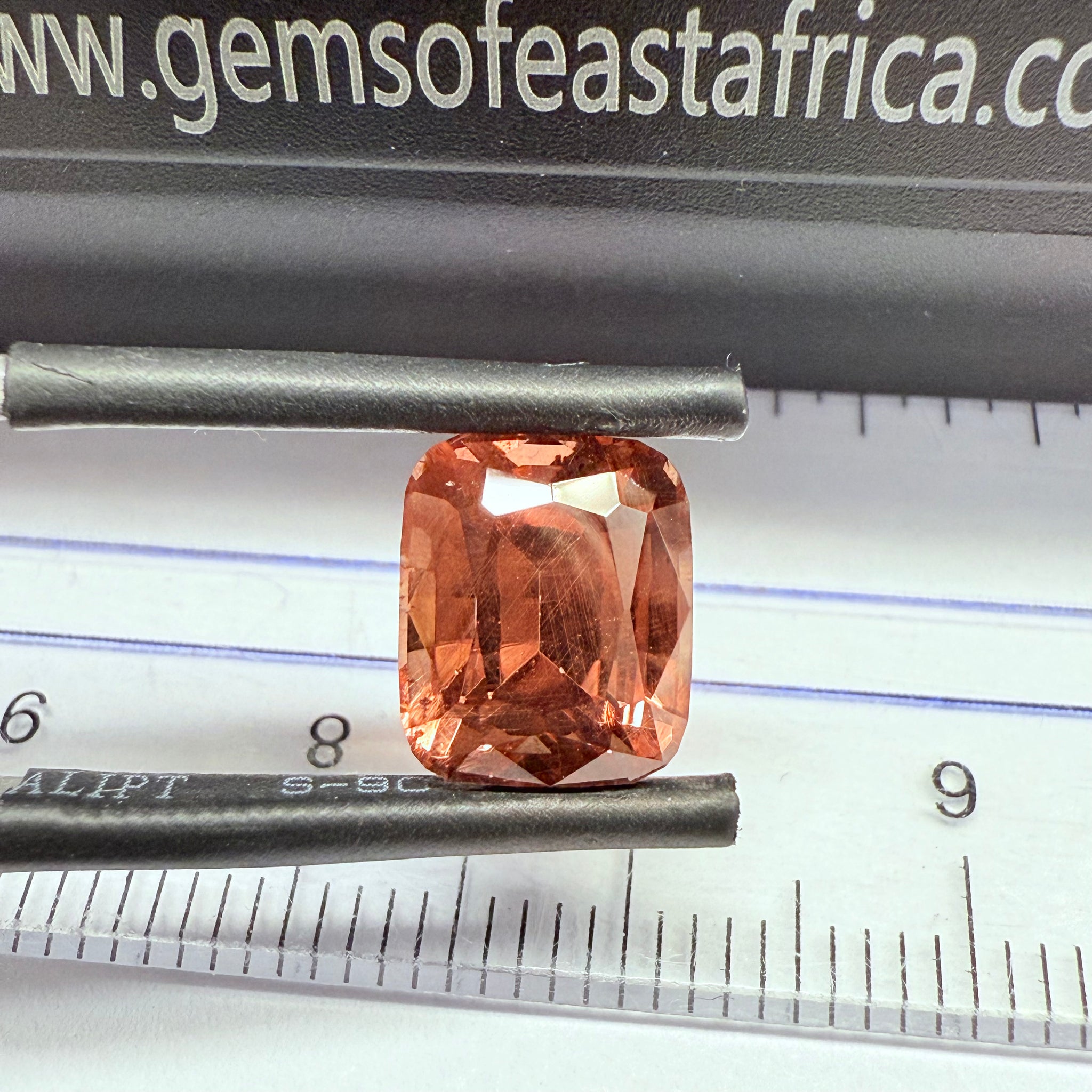Dragon Garnet, 4.51ct, Tanzania, Untreated Unheated, slightly silky, do see the video even if it’s to learn