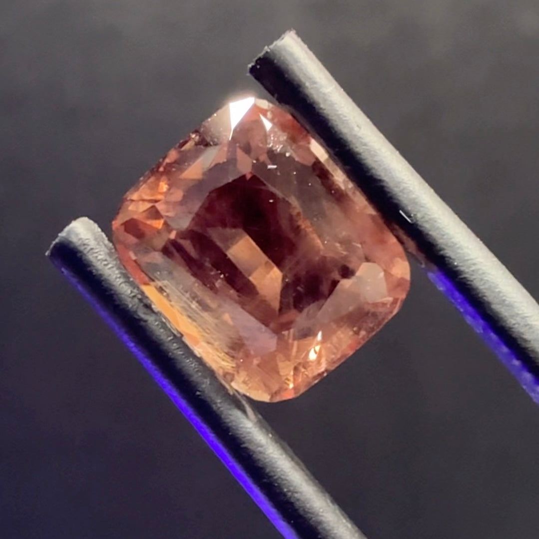 Dragon Garnet, 4.51ct, Tanzania, Untreated Unheated, slightly silky, do see the video even if it’s to learn