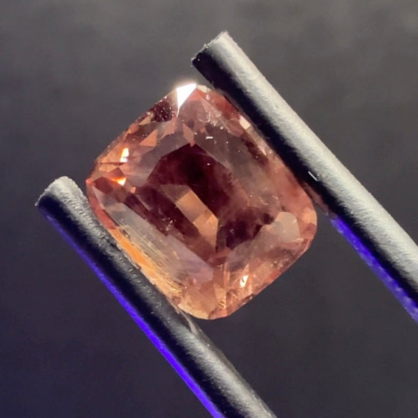 Dragon Garnet, 4.51ct, Tanzania, Untreated Unheated, slightly silky, do see the video even if it’s to learn