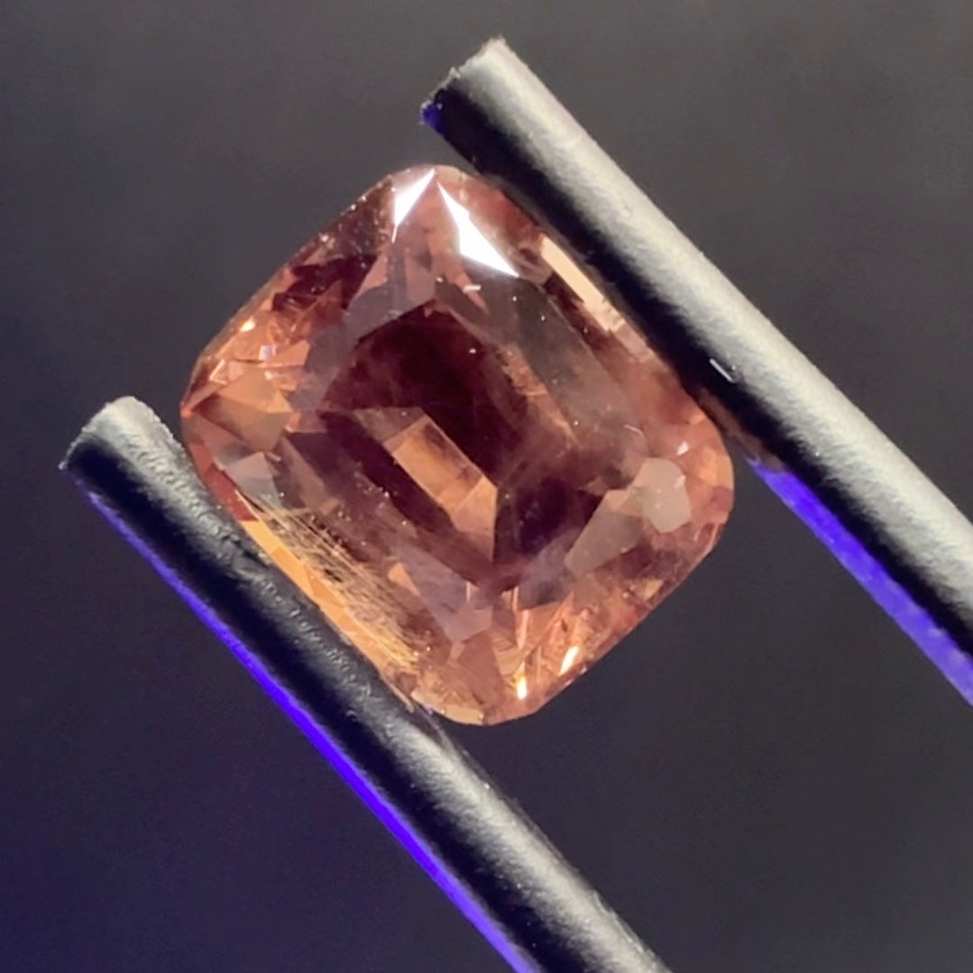 Dragon Garnet, 4.51ct, Tanzania, Untreated Unheated, slightly silky, do see the video even if it’s to learn
