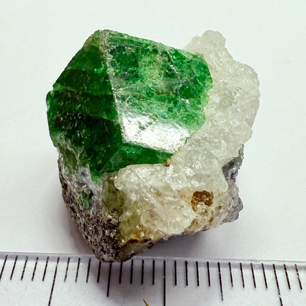 Tsavorite Garnet on Quartz and Graphite, 65.79ct, naturally free standing, Merelani, Tanzania, Unheated Untreated