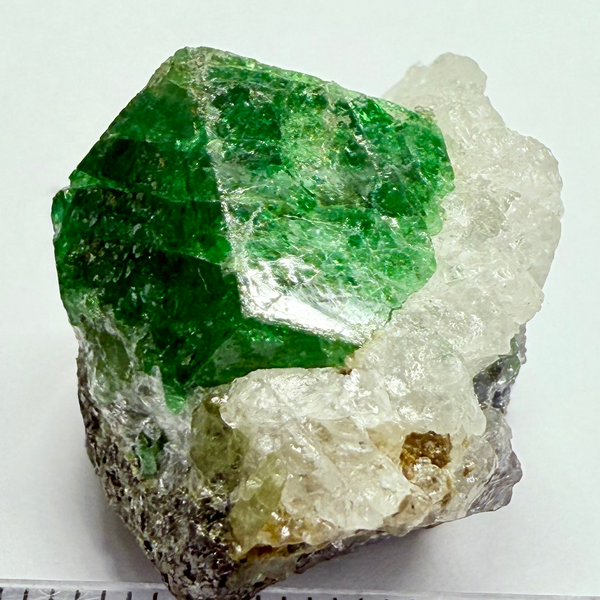 Tsavorite Garnet on Quartz and Graphite, 65.79ct, naturally free standing, Merelani, Tanzania, Unheated Untreated