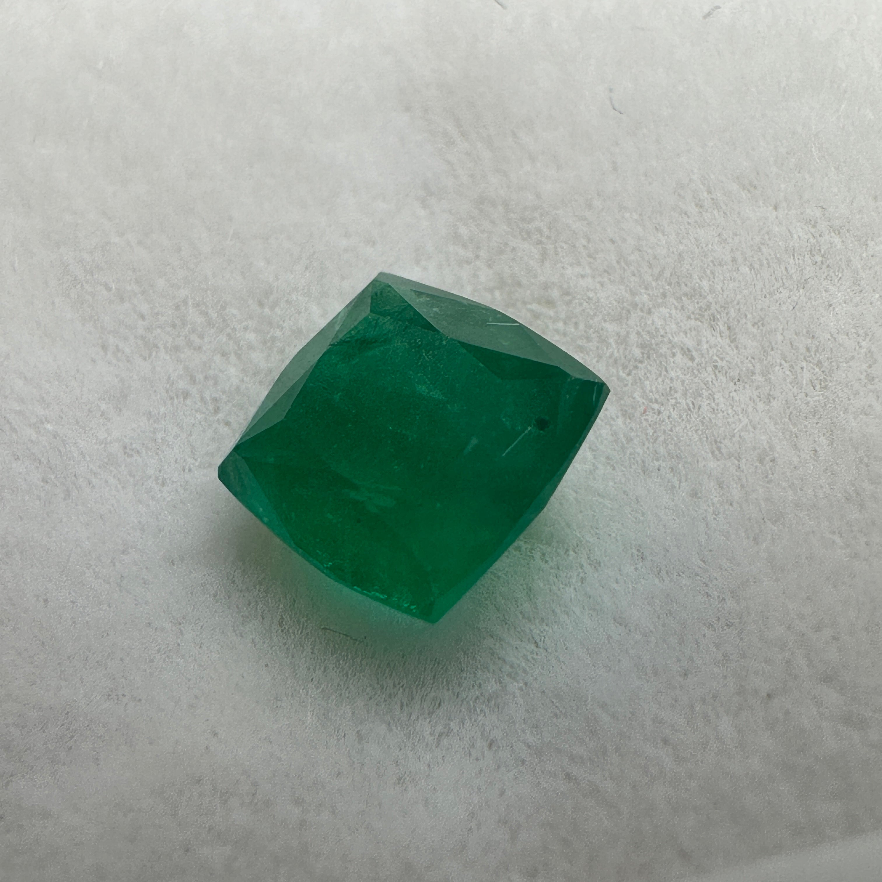 0.67ct Emerald, Tanzania, No Oil, Untreated Unheated.