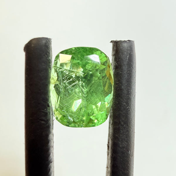 Tsavorite Garnet, 0.97ct, Tanzania, Untreated Unheated