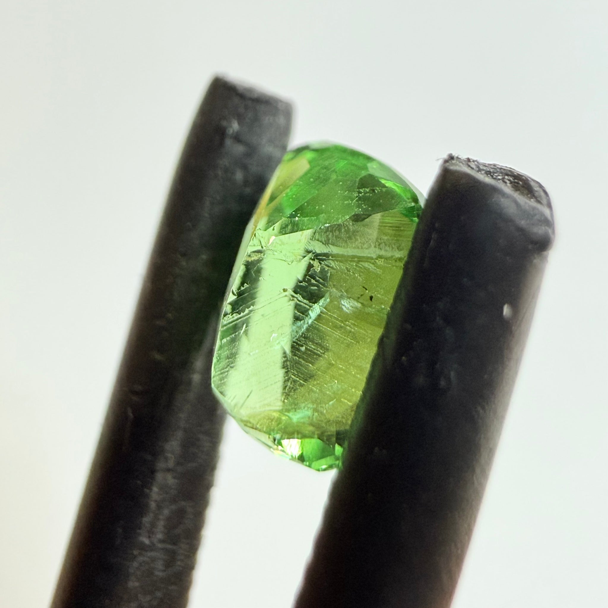 Tsavorite Garnet, 0.97ct, Tanzania, Untreated Unheated