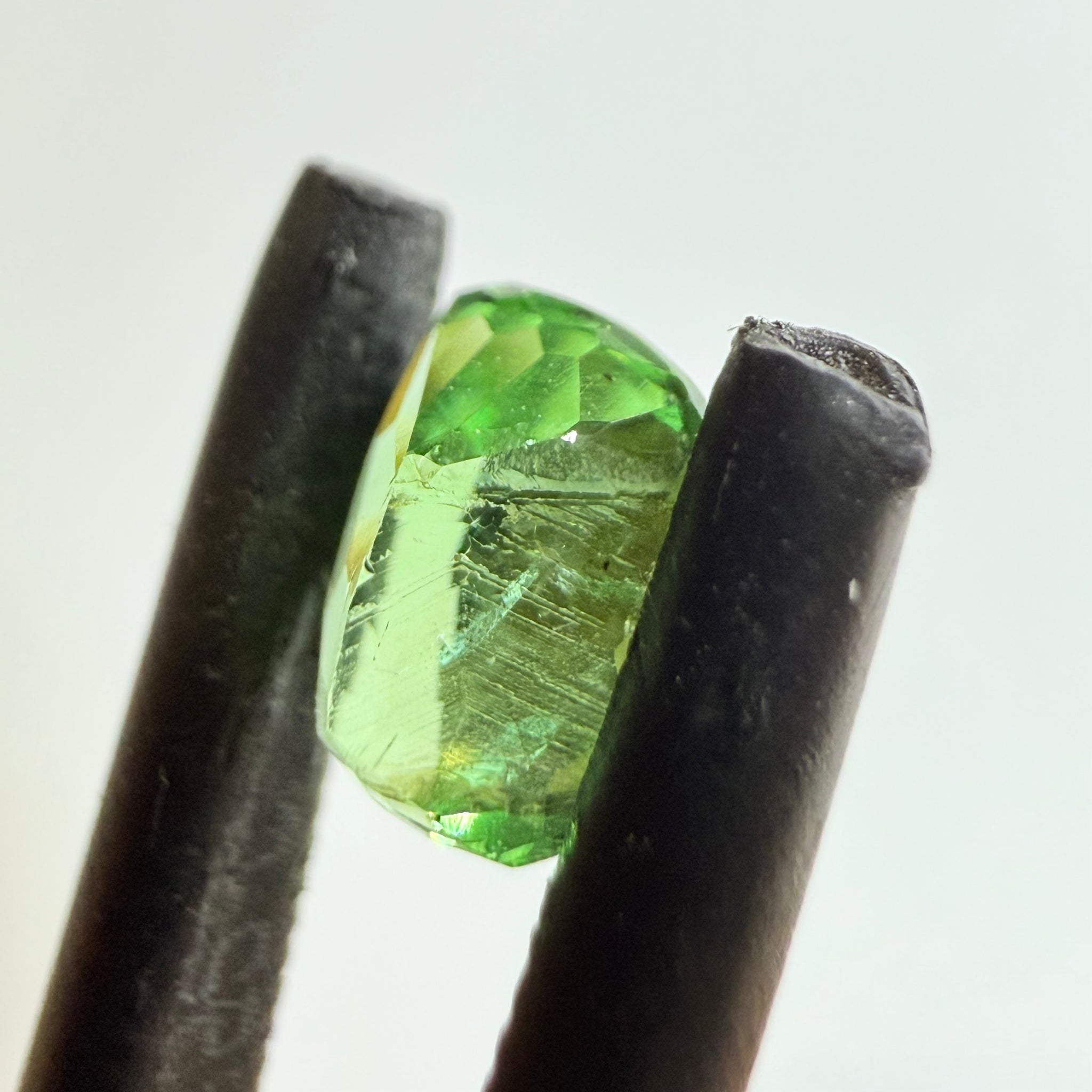 Tsavorite Garnet, 0.97ct, Tanzania, Untreated Unheated