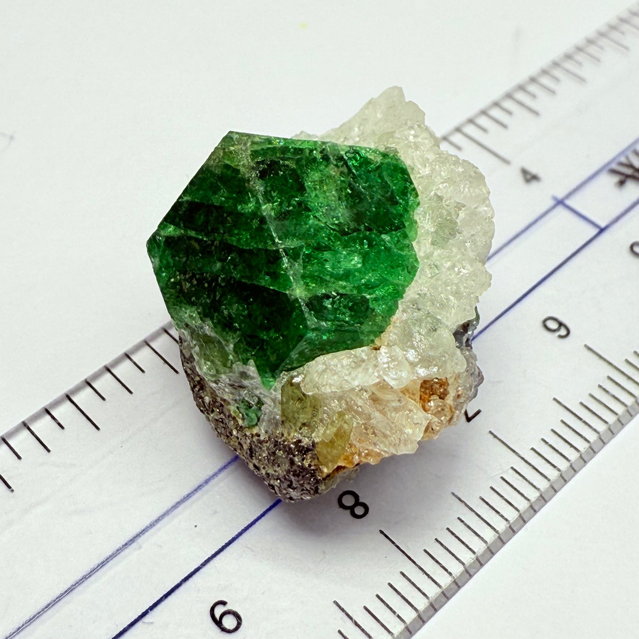 Tsavorite Garnet on Quartz and Graphite, 65.79ct, naturally free standing, Merelani, Tanzania, Unheated Untreated