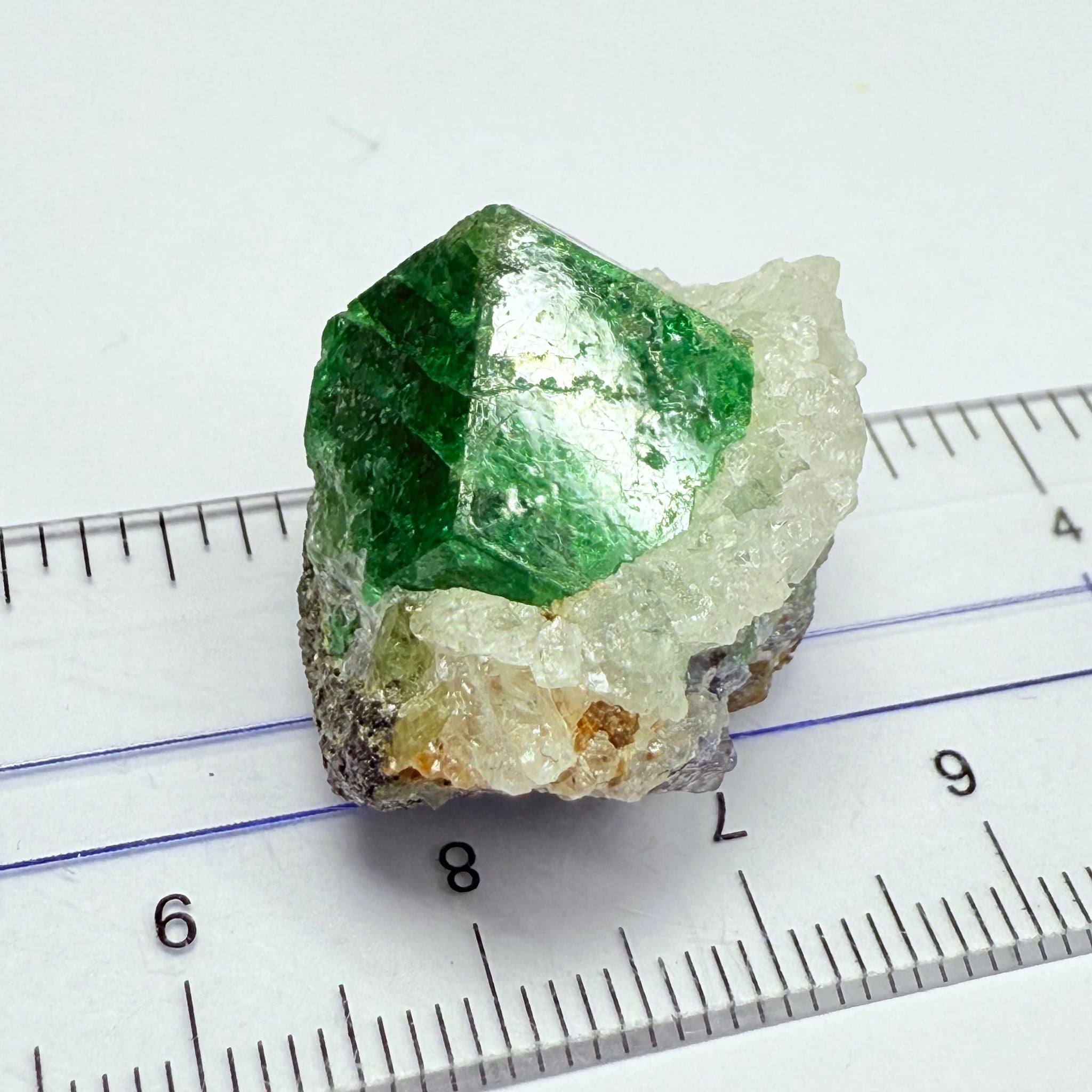 Tsavorite Garnet on Quartz and Graphite, 65.79ct, naturally free standing, Merelani, Tanzania, Unheated Untreated