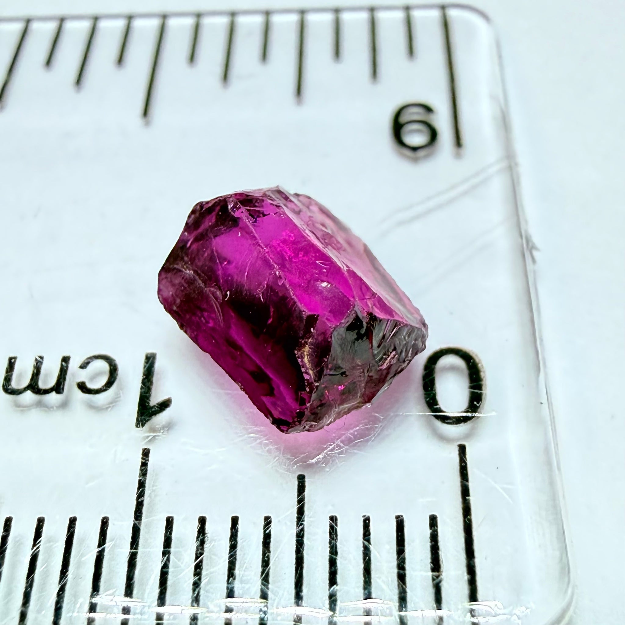 Colour Shift Garnet, 2.49ct, Tanzania, Untreated Unheated, vvs-if
