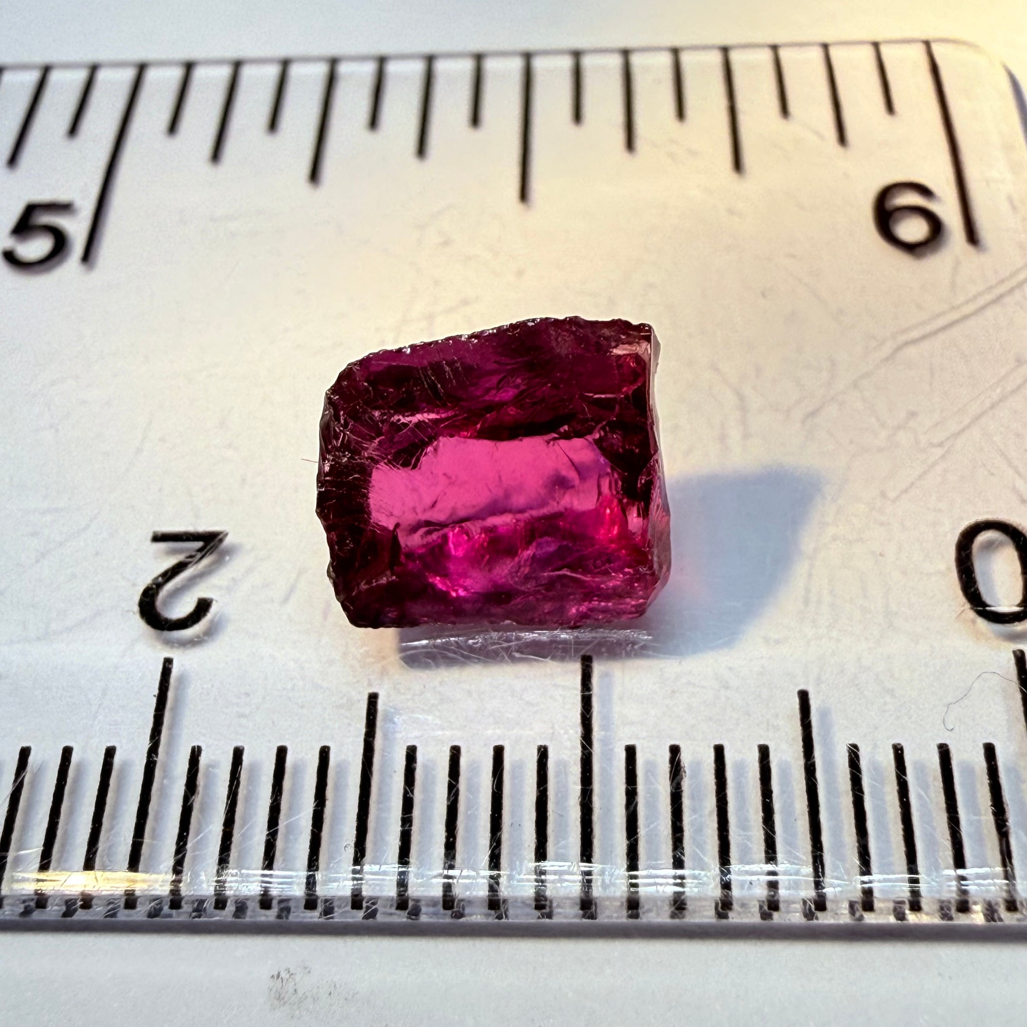 Colour Shift Garnet, 2.49ct, Tanzania, Untreated Unheated, vvs-if