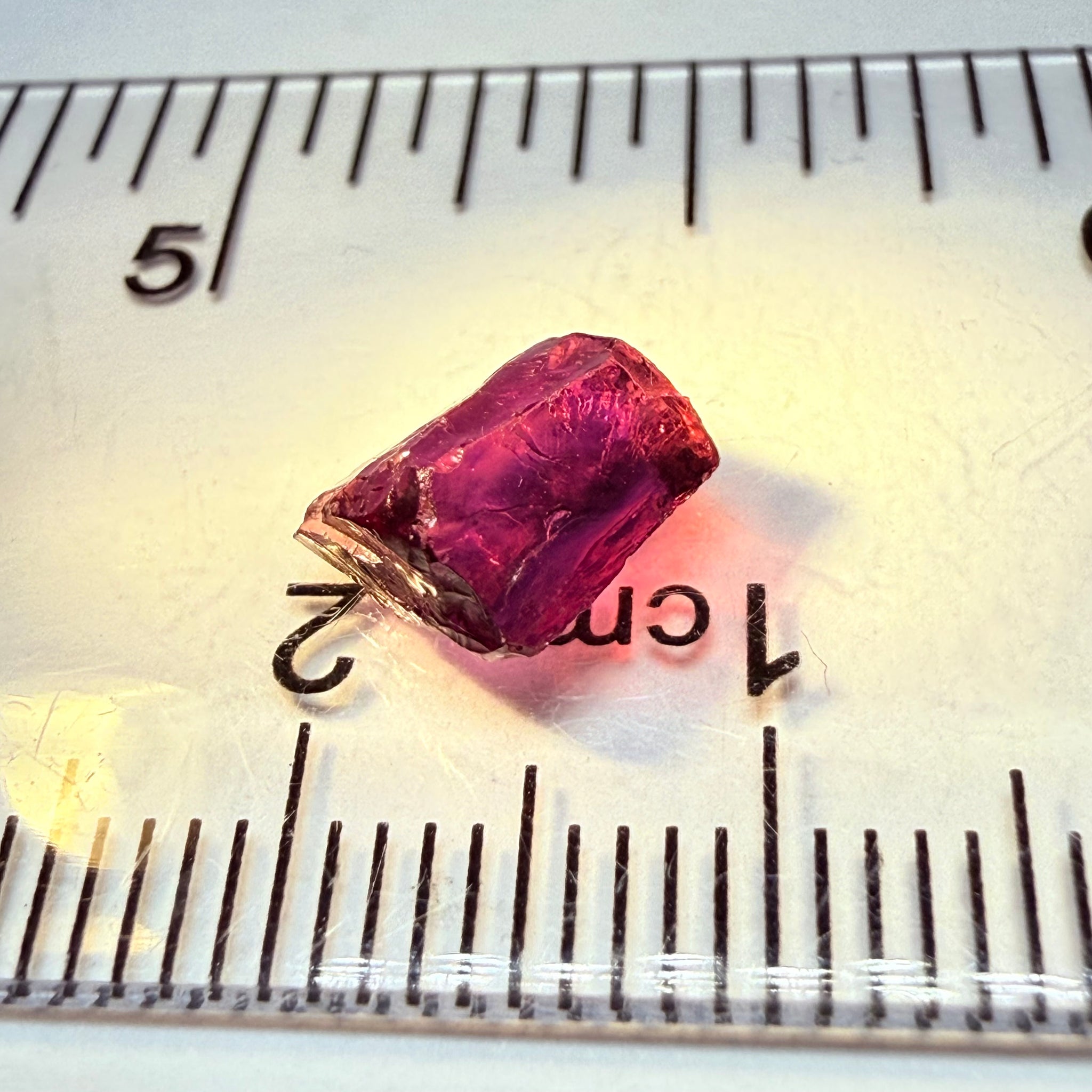 Colour Shift Garnet, 2.49ct, Tanzania, Untreated Unheated, vvs-if