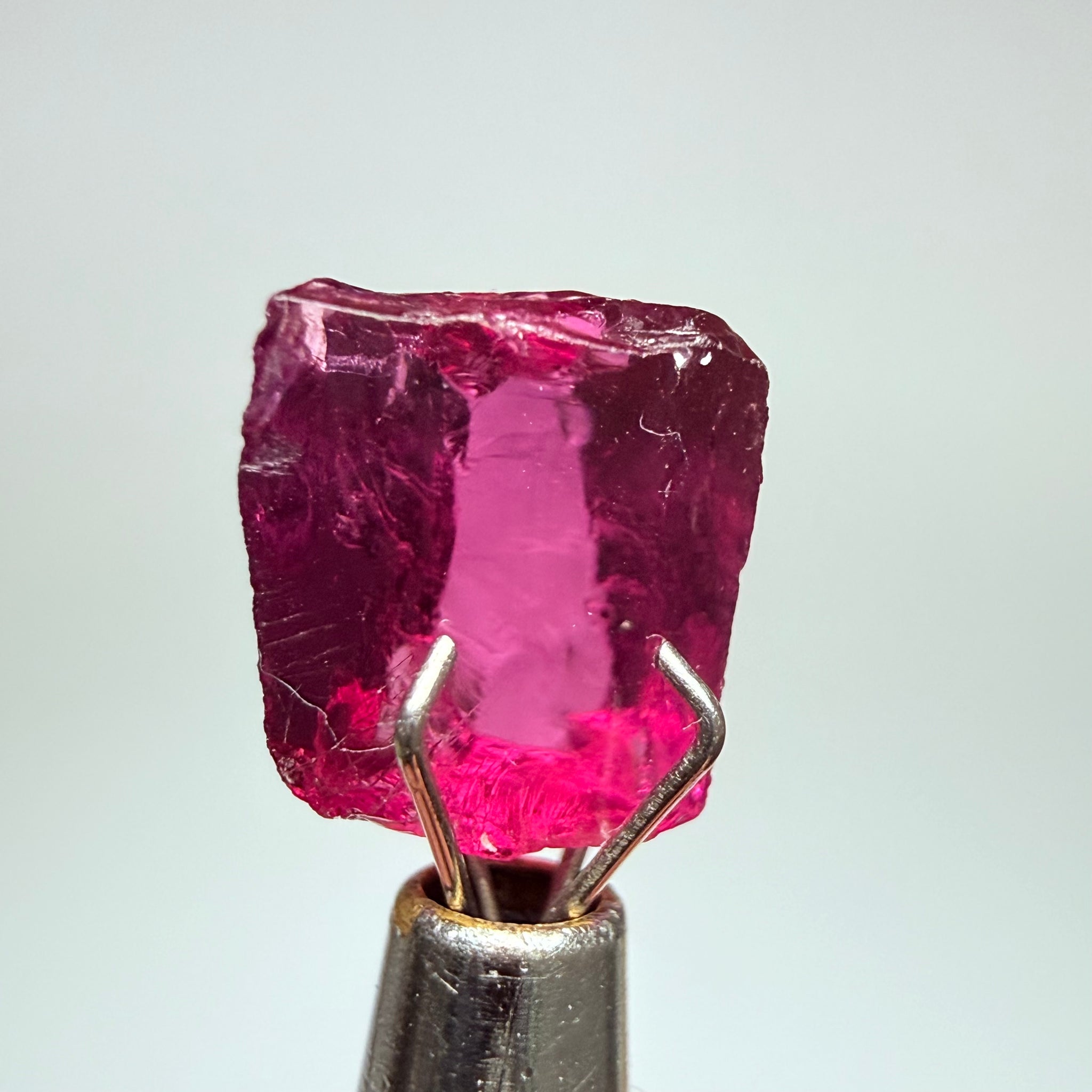 Colour Shift Garnet, 2.49ct, Tanzania, Untreated Unheated, vvs-if