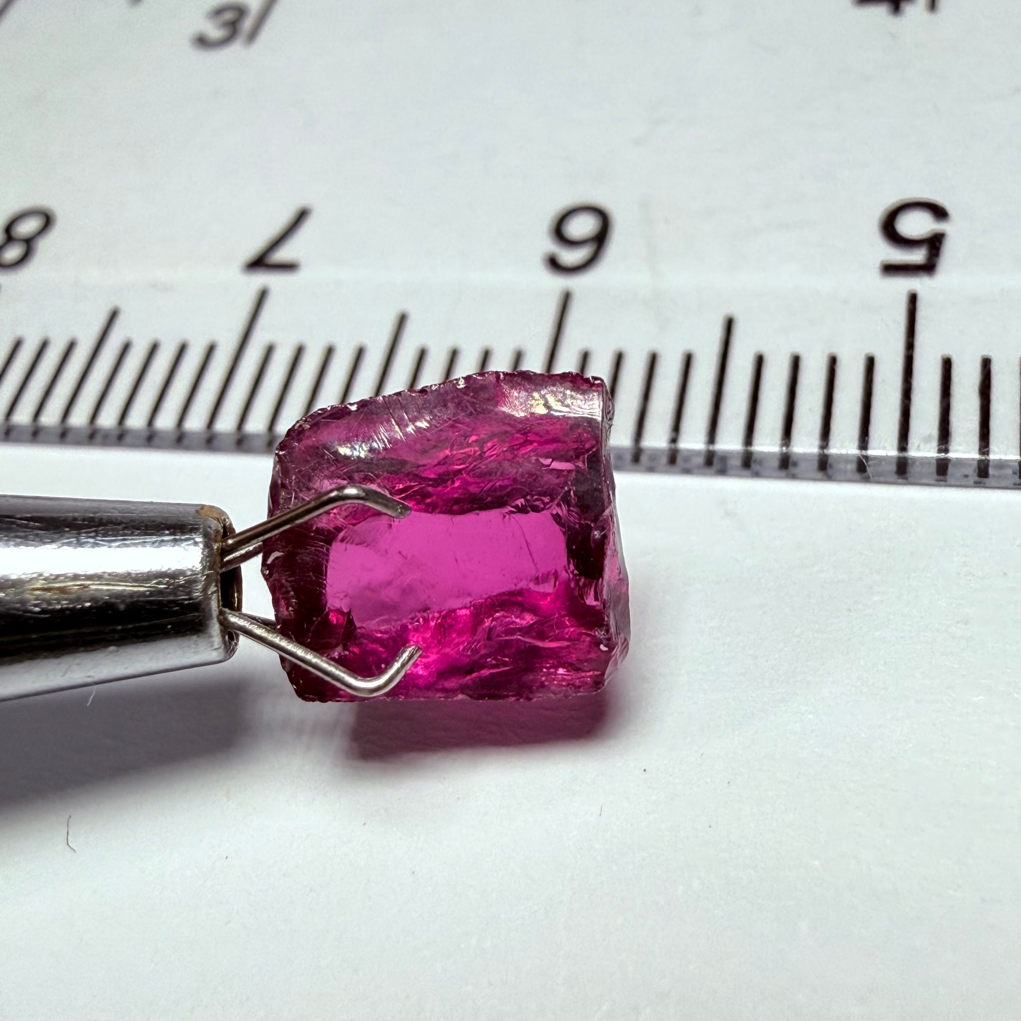 Colour Shift Garnet, 2.49ct, Tanzania, Untreated Unheated, vvs-if