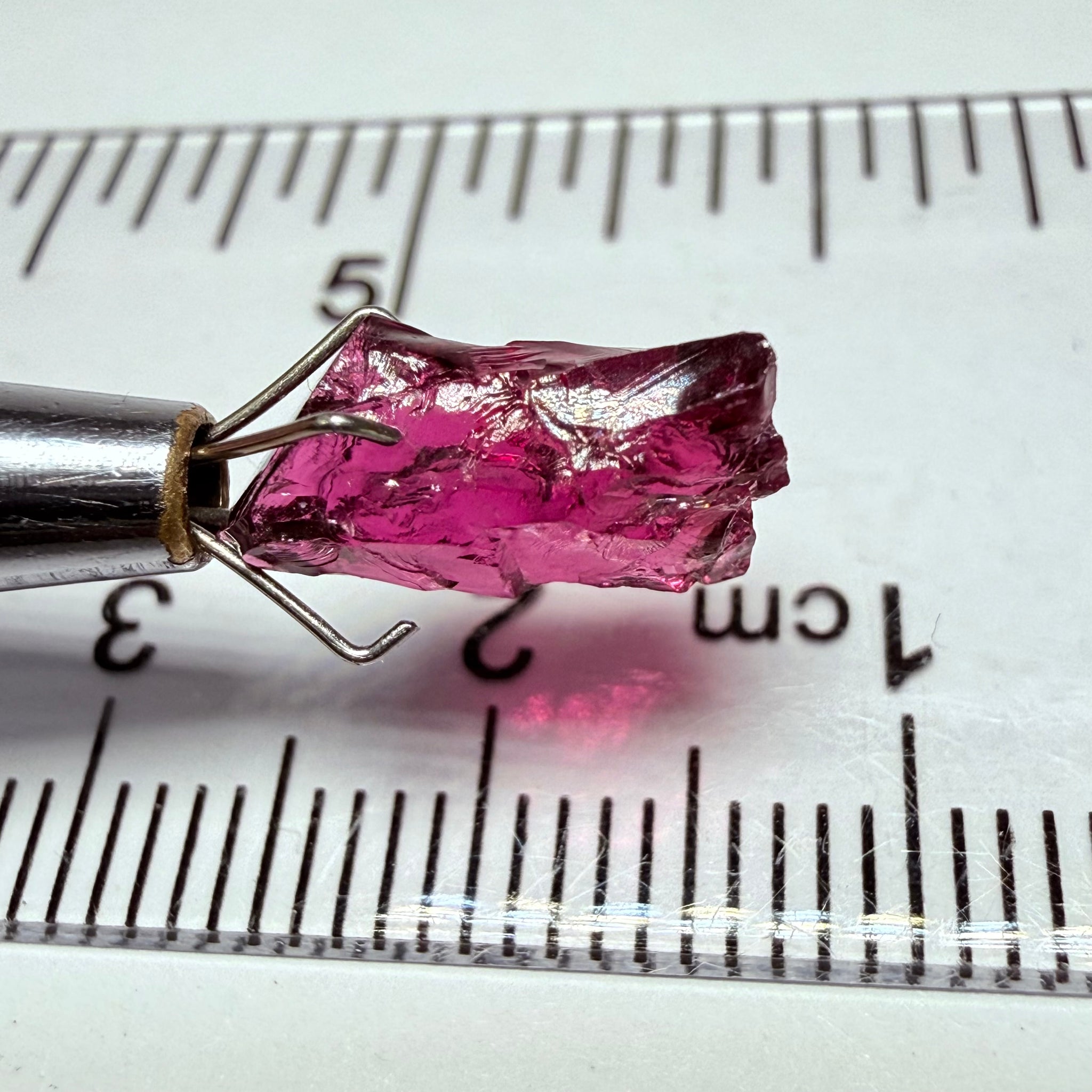 Colour Shift Garnet, 3.80ct, Tanzania, Untreated Unheated, vvs-if