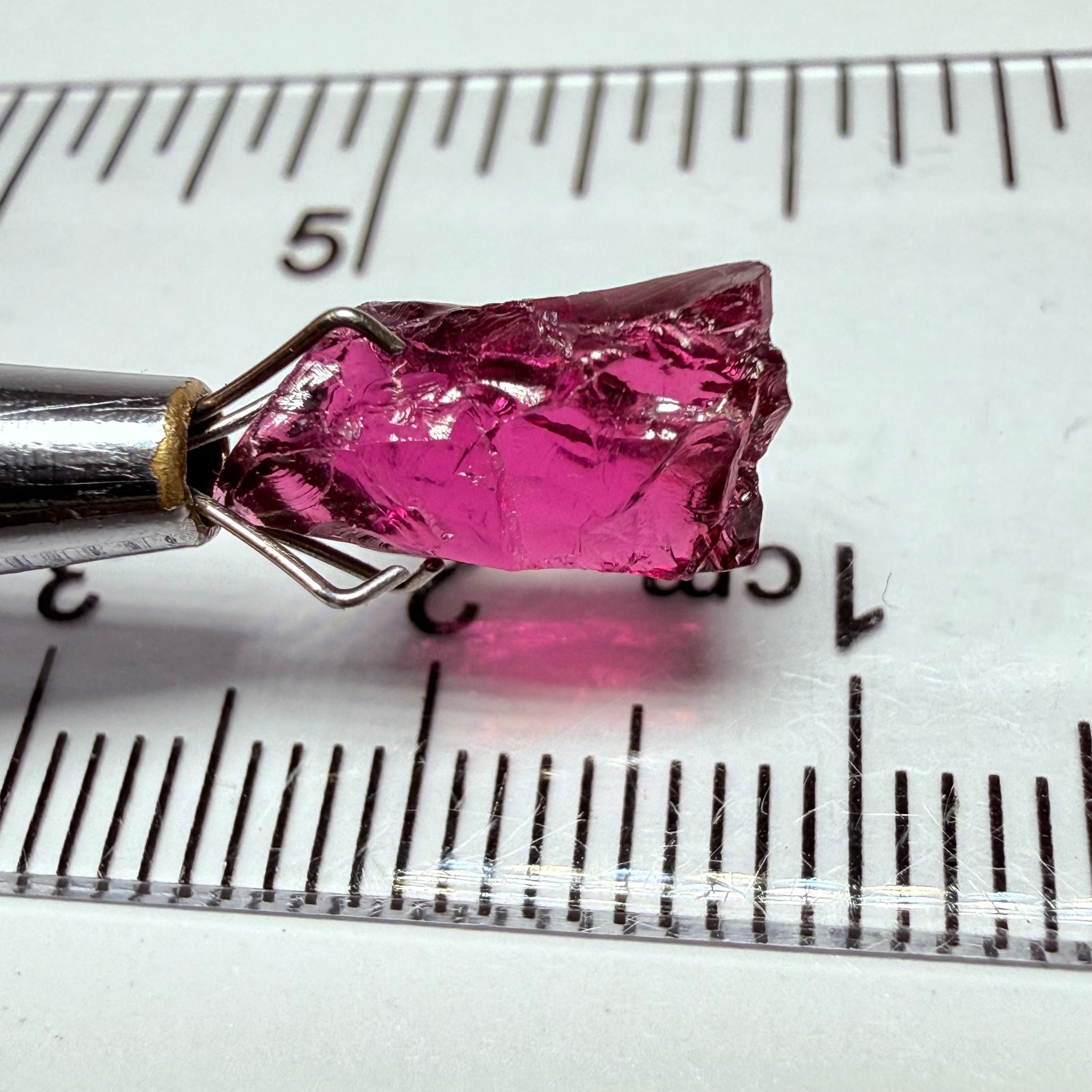 Colour Shift Garnet, 3.80ct, Tanzania, Untreated Unheated, vvs-if