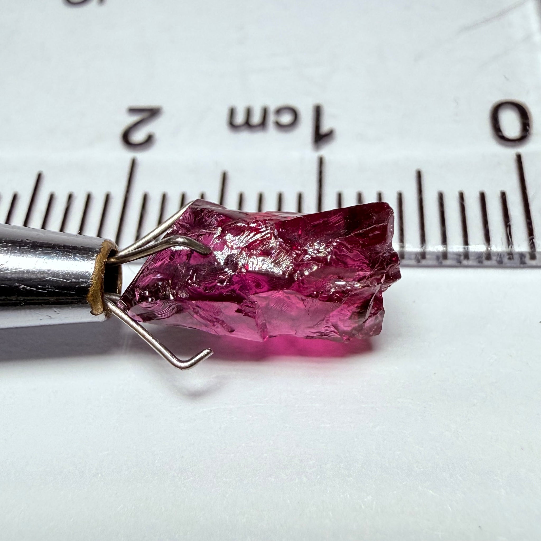 Colour Shift Garnet, 3.80ct, Tanzania, Untreated Unheated, vvs-if