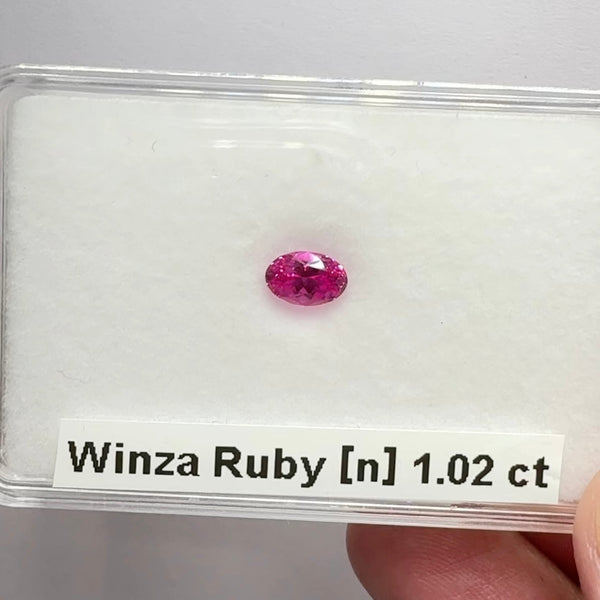 Winza Ruby, 1.02ct, Winza, Tanzania, Untreated Unheated, vvs-if, 6.9 x 4.6 x 3.8mm, it’s more redder than the photos