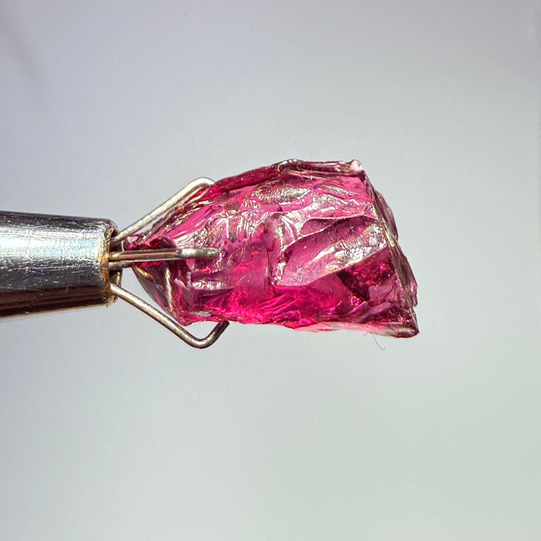Colour Shift Garnet, 3.80ct, Tanzania, Untreated Unheated, vvs-if