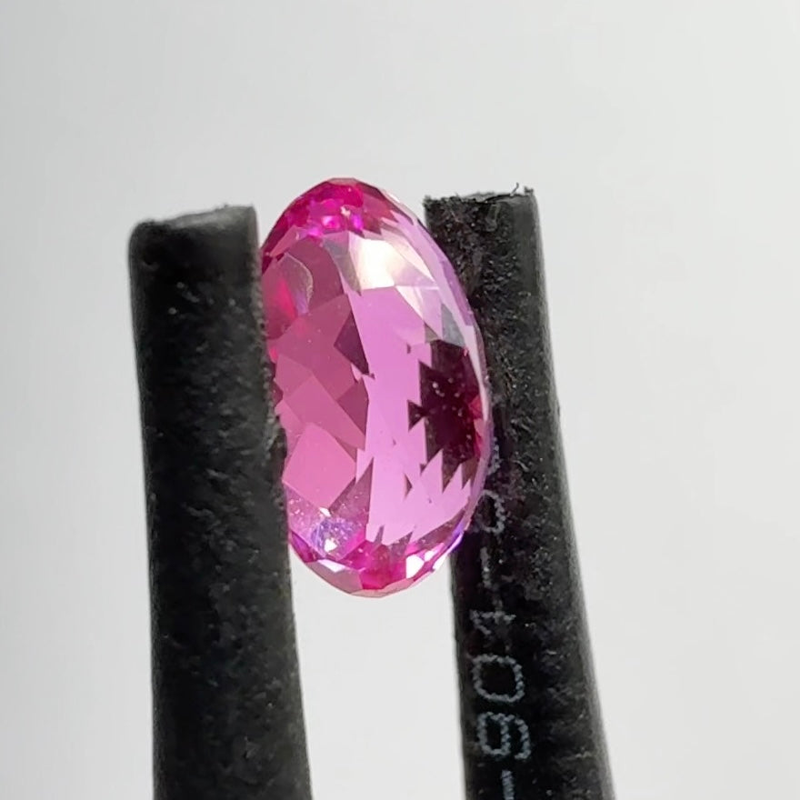 Winza Ruby, 1.02ct, Winza, Tanzania, Untreated Unheated, vvs-if, 6.9 x 4.6 x 3.8mm, it’s more redder than the photos