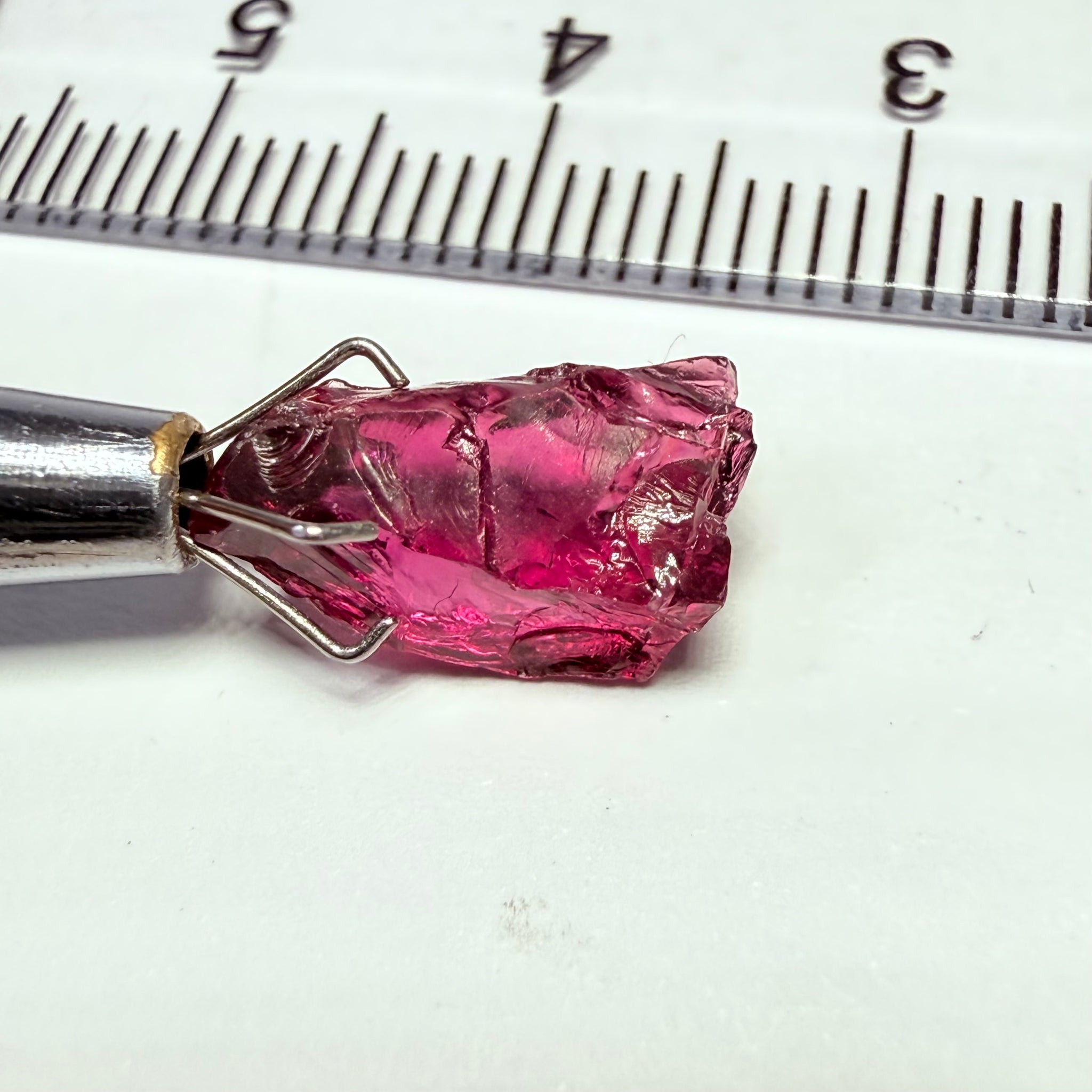 Colour Shift Garnet, 3.80ct, Tanzania, Untreated Unheated, vvs-if