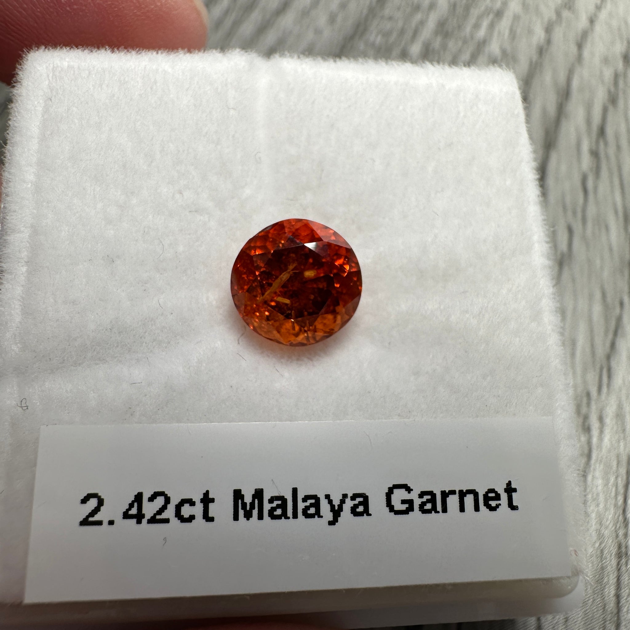 Malaya Garnet, 2.42ct, Untreated Unheated