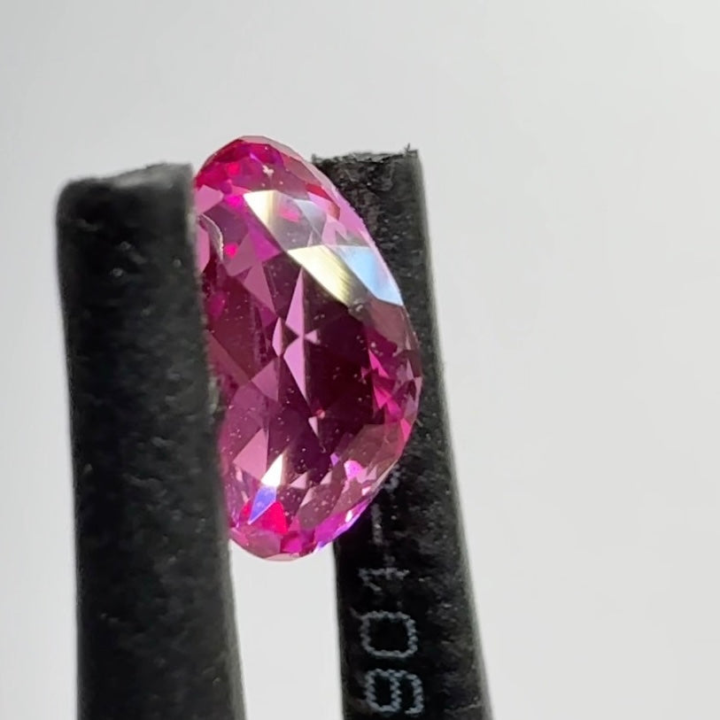 Winza Ruby, 1.02ct, Winza, Tanzania, Untreated Unheated, vvs-if, 6.9 x 4.6 x 3.8mm, it’s more redder than the photos