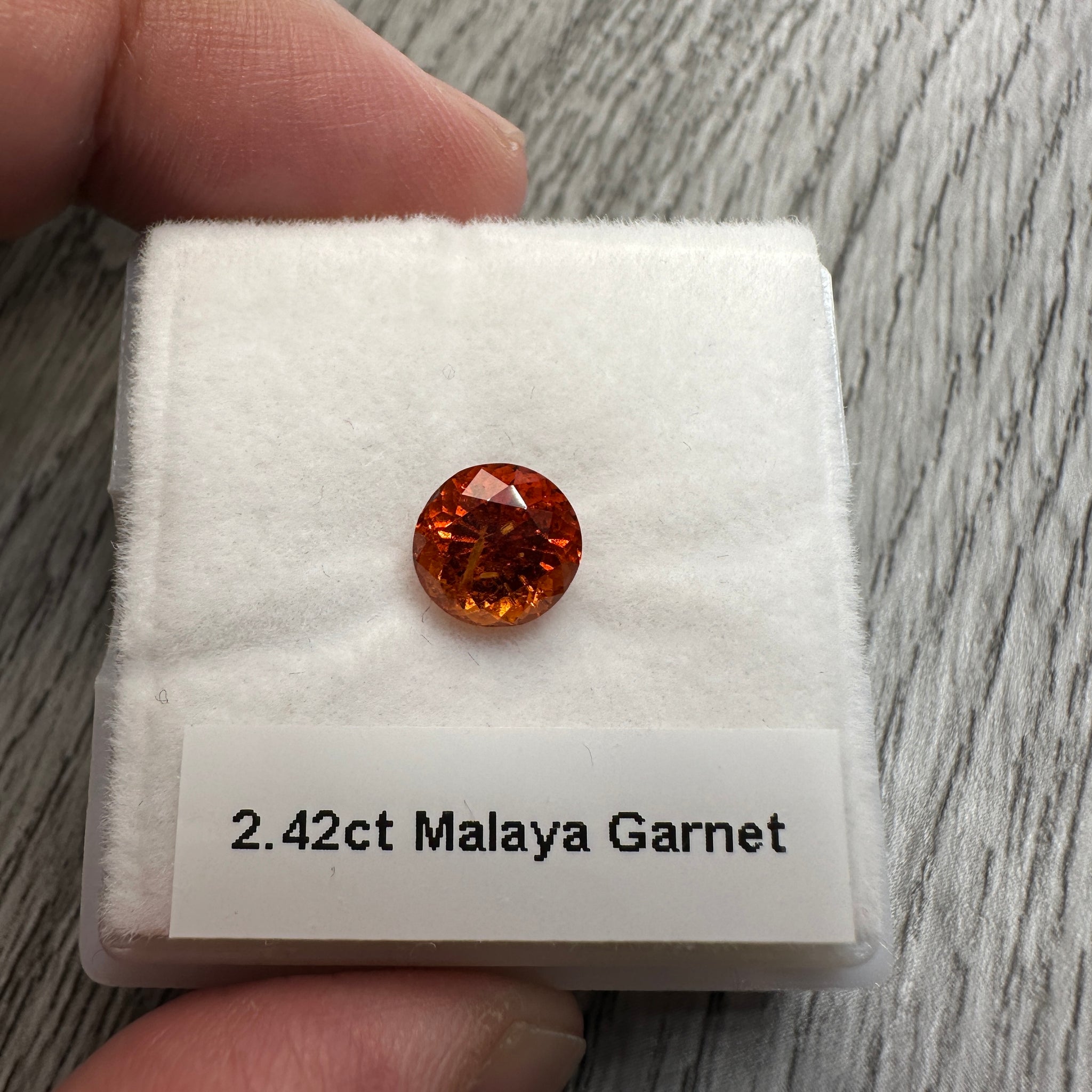 Malaya Garnet, 2.42ct, Untreated Unheated