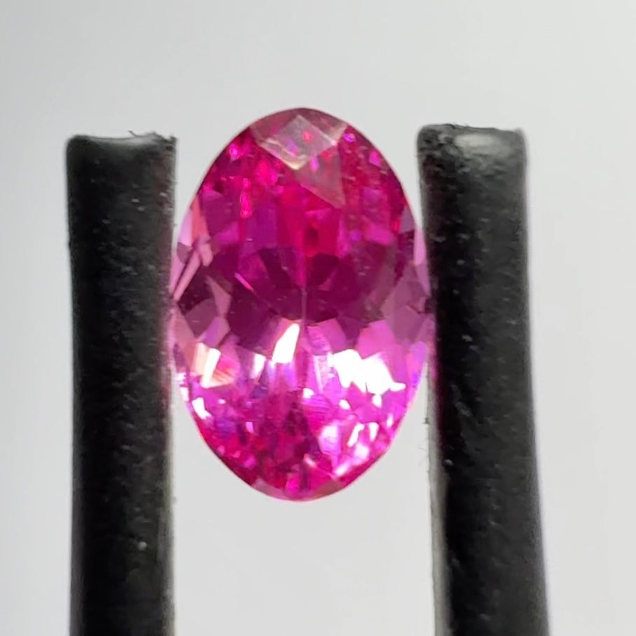 Winza Ruby, 1.02ct, Winza, Tanzania, Untreated Unheated, vvs-if, 6.9 x 4.6 x 3.8mm, it’s more redder than the photos