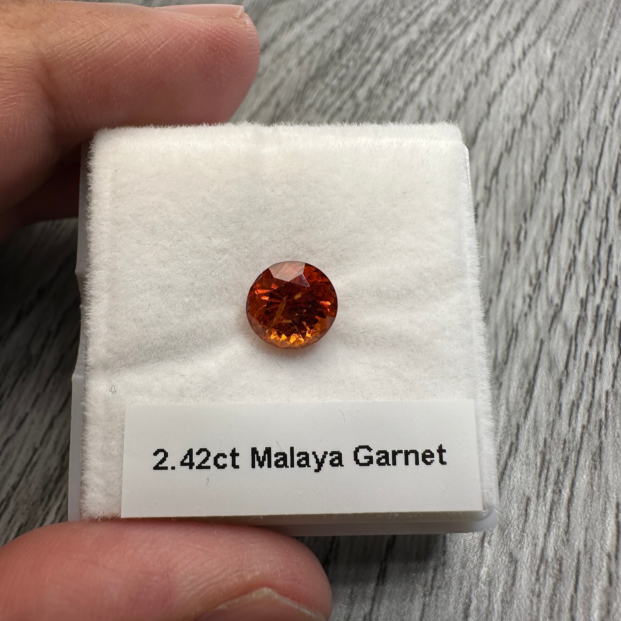 Malaya Garnet, 2.42ct, Untreated Unheated