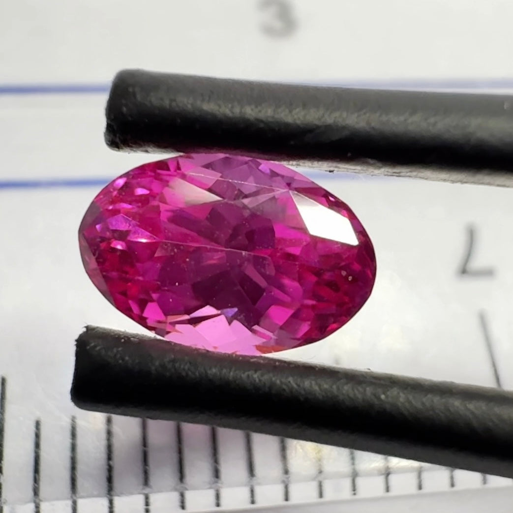 Winza Ruby, 1.02ct, Winza, Tanzania, Untreated Unheated, vvs-if, 6.9 x 4.6 x 3.8mm, it’s more redder than the photos