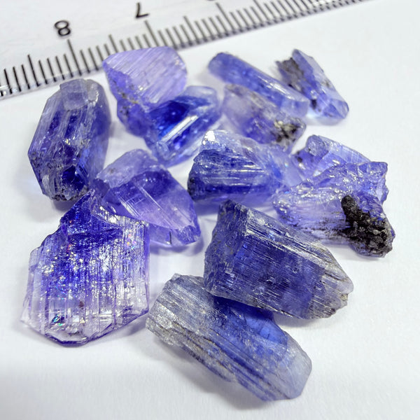 Tanzanite Crystal Lot, 32.72ct, Merelani, Tanzania. Gently Heated, these are tiny but great for setting in jewellery
