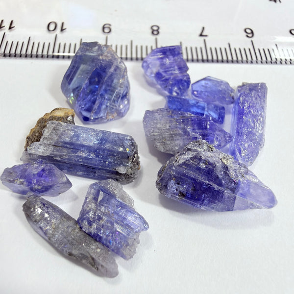 Tanzanite Crystal Lot, 29.73ct, Merelani, Tanzania. Gently Heated, these are tiny but great for setting in jewellery