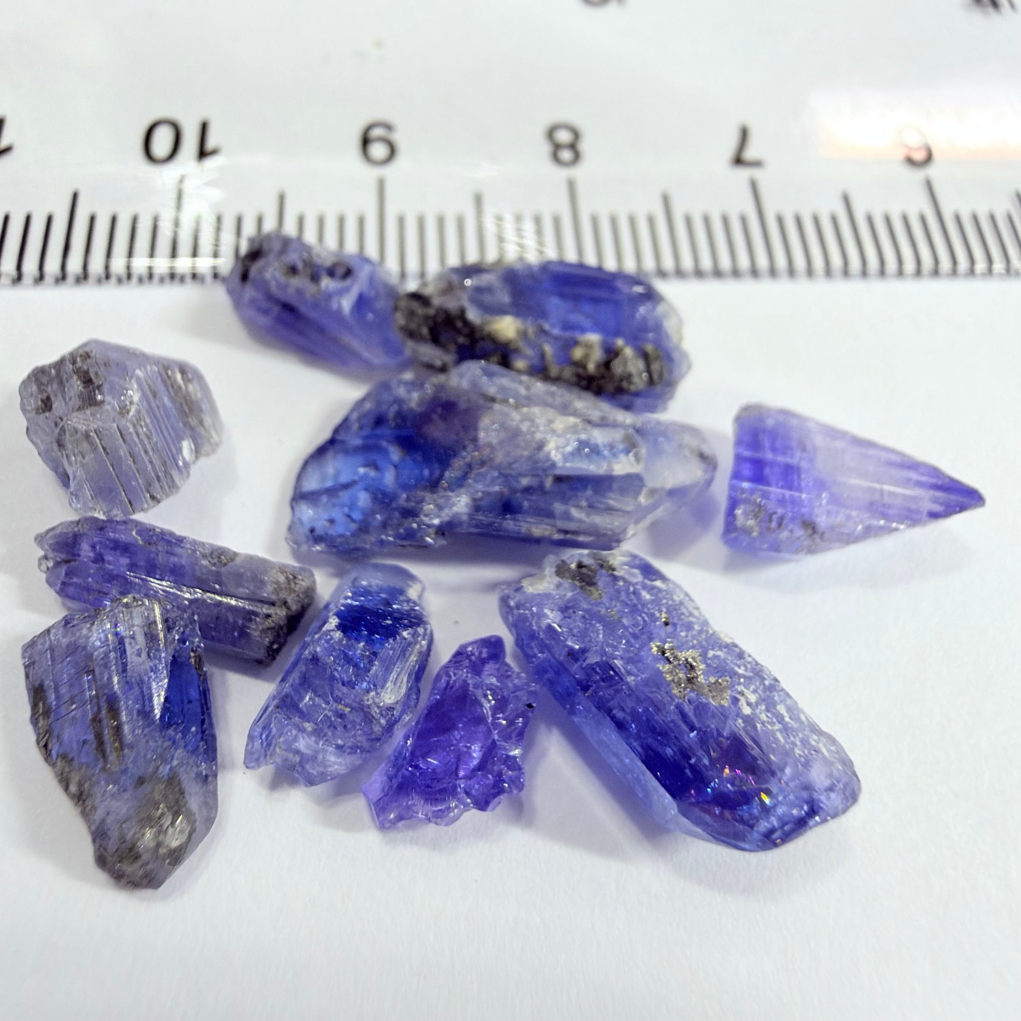 Tanzanite Crystal Lot, 27.62ct, Merelani, Tanzania. Gently Heated, these are tiny but great for setting as is