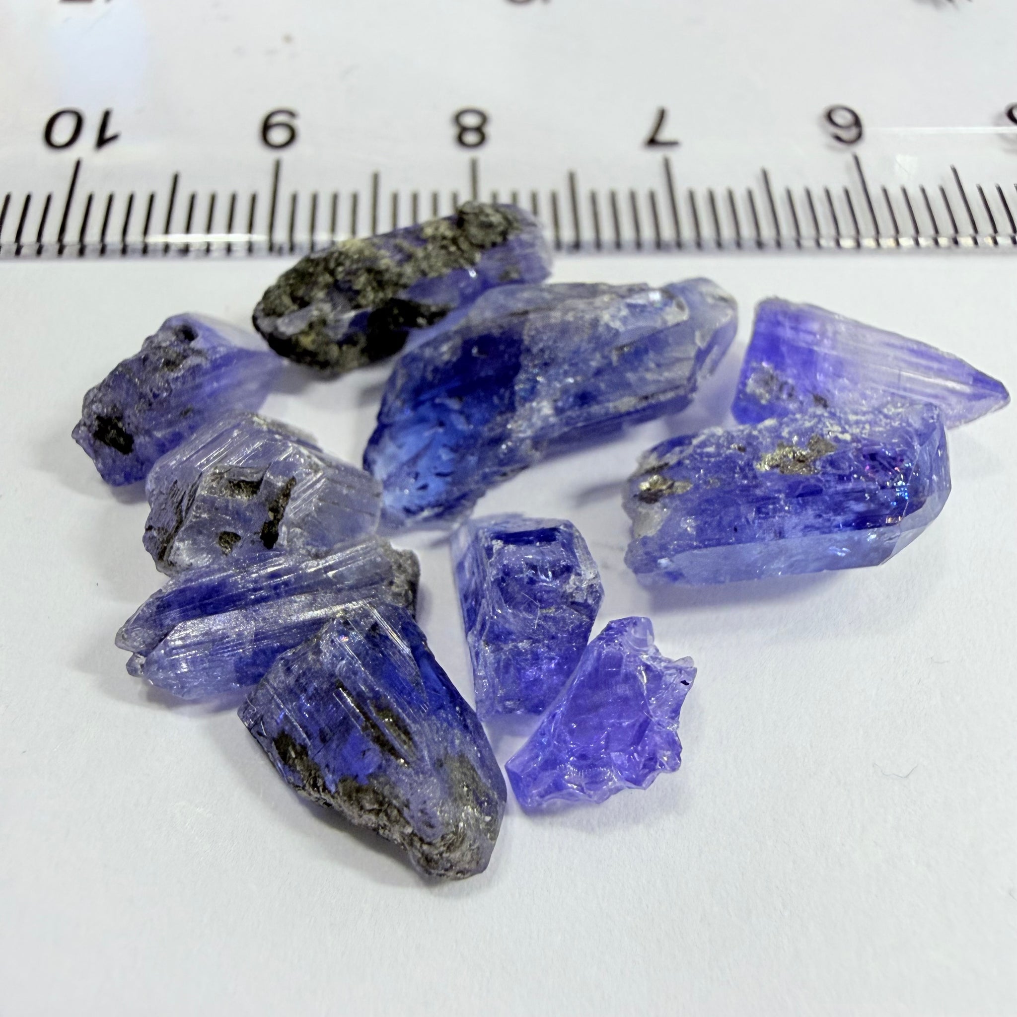 Tanzanite Crystal Lot, 27.62ct, Merelani, Tanzania. Gently Heated, these are tiny but great for setting as is