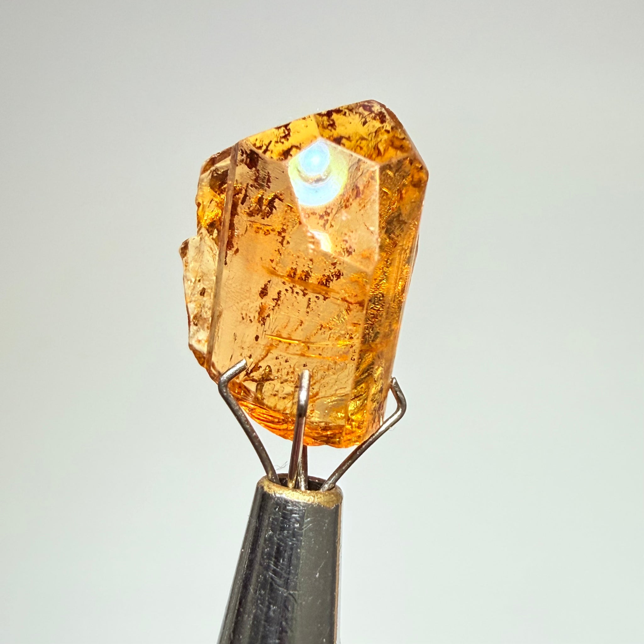 Tourmaline, 7.28ct, Tanzania, Untreated Unheated, slight inclusions on the outside skin, remove on disk, rest VVS-IF, flattish shape
