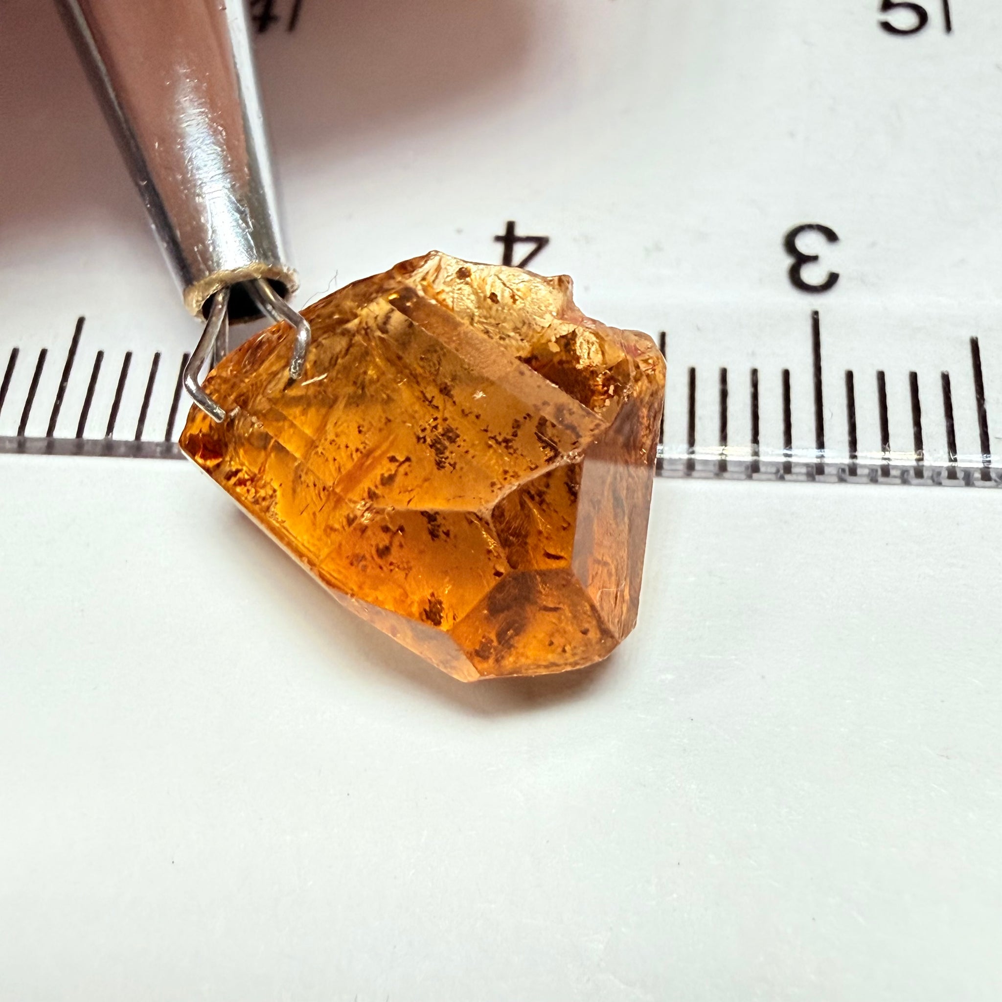Tourmaline, 7.28ct, Tanzania, Untreated Unheated, slight inclusions on the outside skin, remove on disk, rest VVS-IF, flattish shape