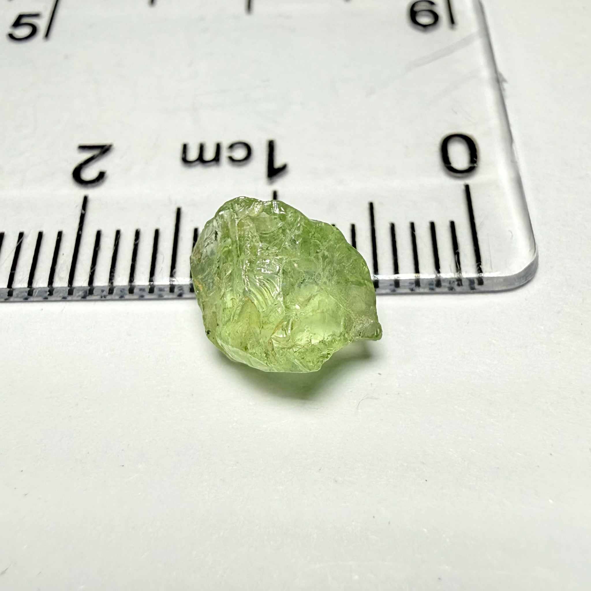 Tsavorite Garnet, Apple Green, 2.63ct, Kenya, Untreated Unheated, vvs, slightly flattish, see pics
