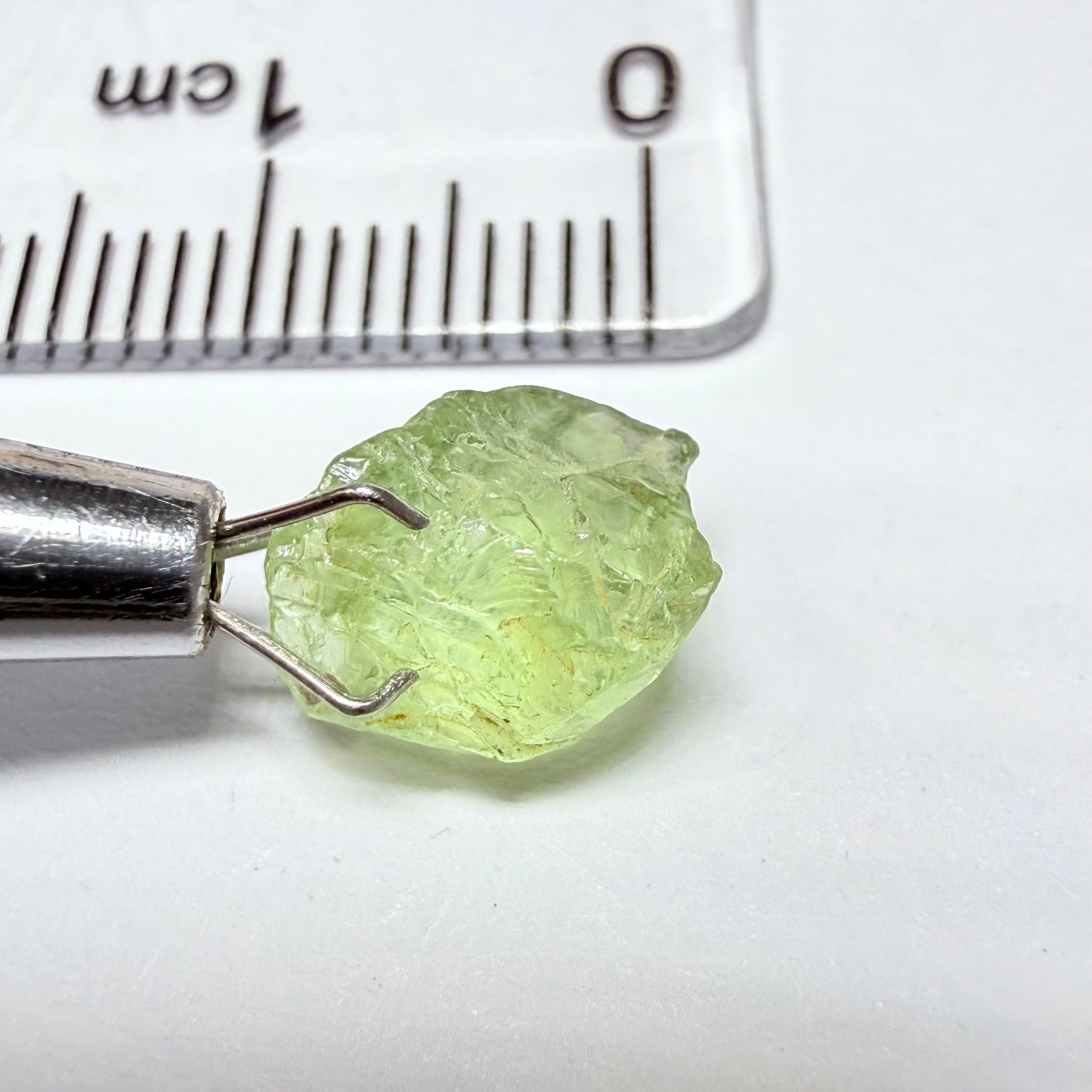 Tsavorite Garnet, Apple Green, 2.63ct, Kenya, Untreated Unheated, vvs, slightly flattish, see pics
