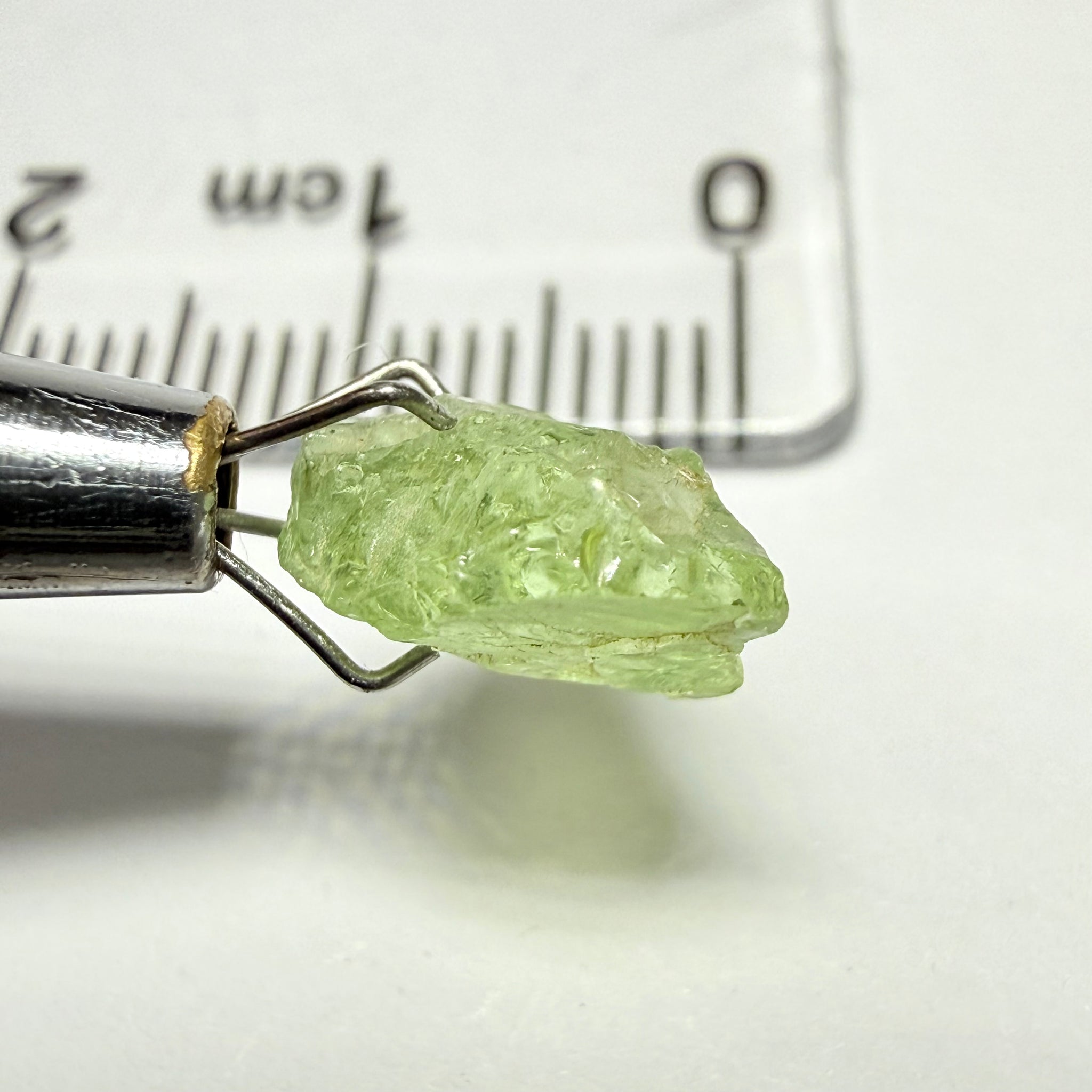Tsavorite Garnet, Apple Green, 2.63ct, Kenya, Untreated Unheated, vvs, slightly flattish, see pics