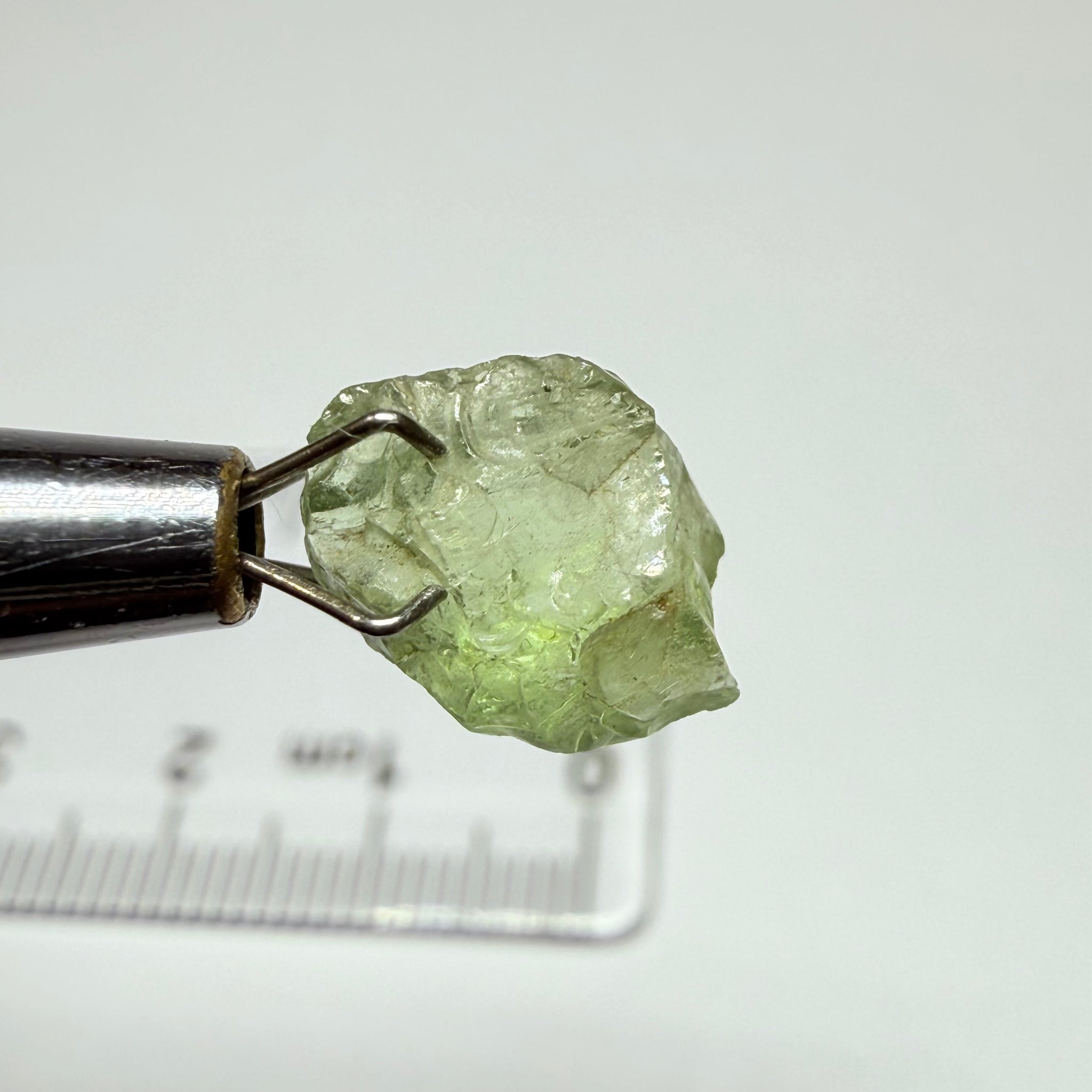 Tsavorite Garnet, Apple Green, 2.63ct, Kenya, Untreated Unheated, vvs, slightly flattish, see pics