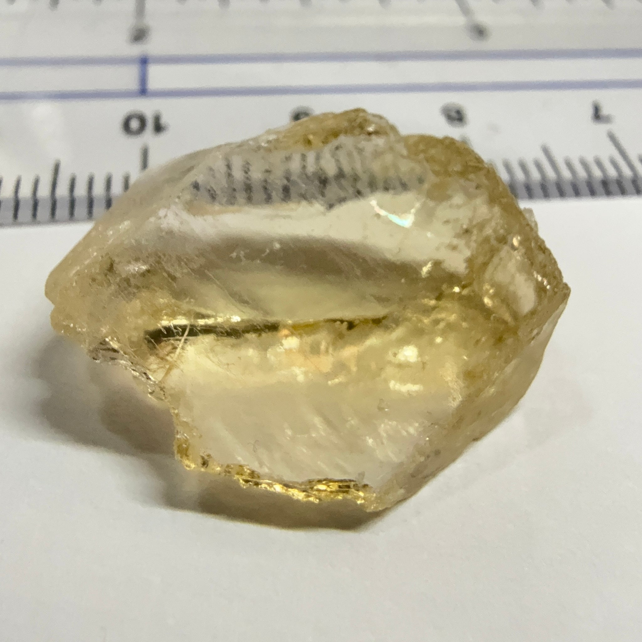 Citrine, 19.37ct, Zambia, Untreated Unheated, slight cracks on one end, rest VVS-IF, very flat shape but excellent for putting in jewellery as is