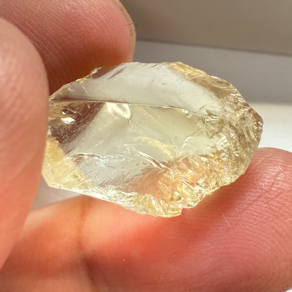 Citrine, 19.37ct, Zambia, Untreated Unheated, slight cracks on one end, rest VVS-IF, very flat shape but excellent for putting in jewellery as is